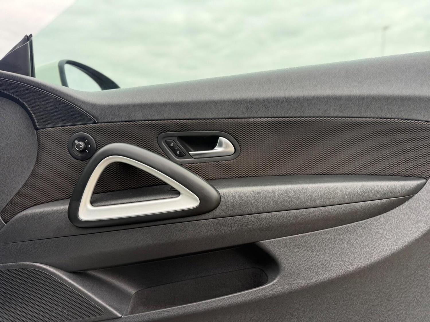 Used Volkswagen Scirocco 2015 for sale - 78098151: Photo 22