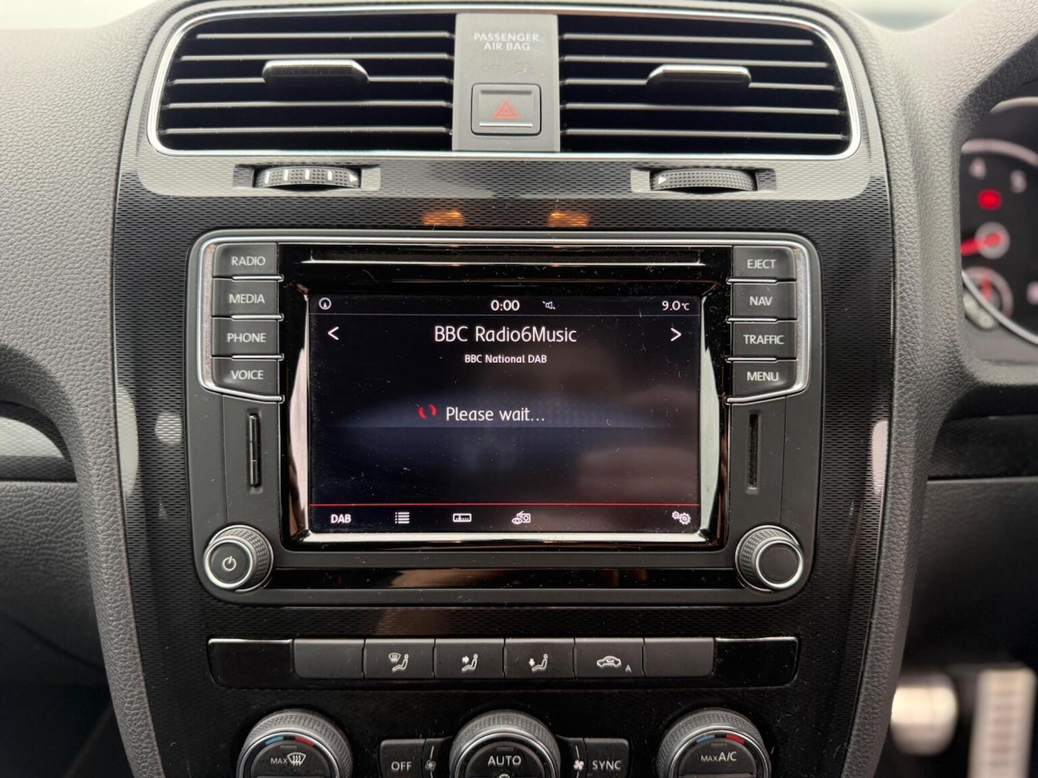 Used Volkswagen Scirocco 2015 for sale - 78098151: Photo 32