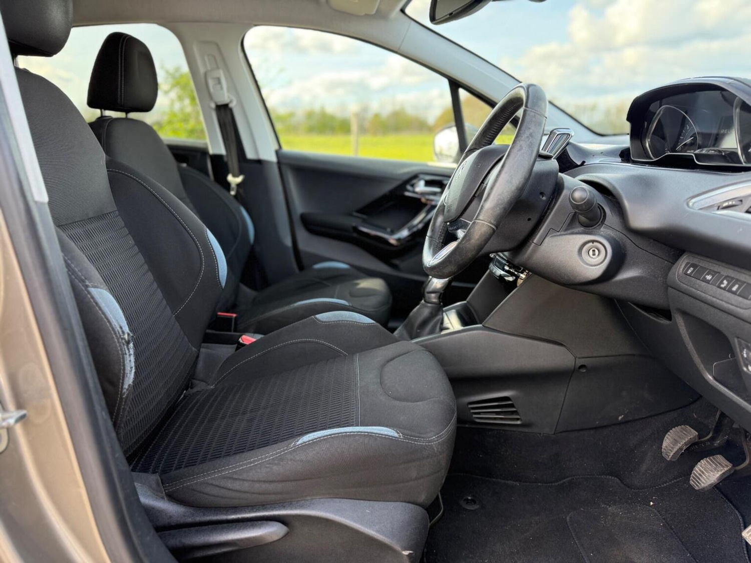 Used Peugeot 208 2015 for sale - 78141075: Photo 10