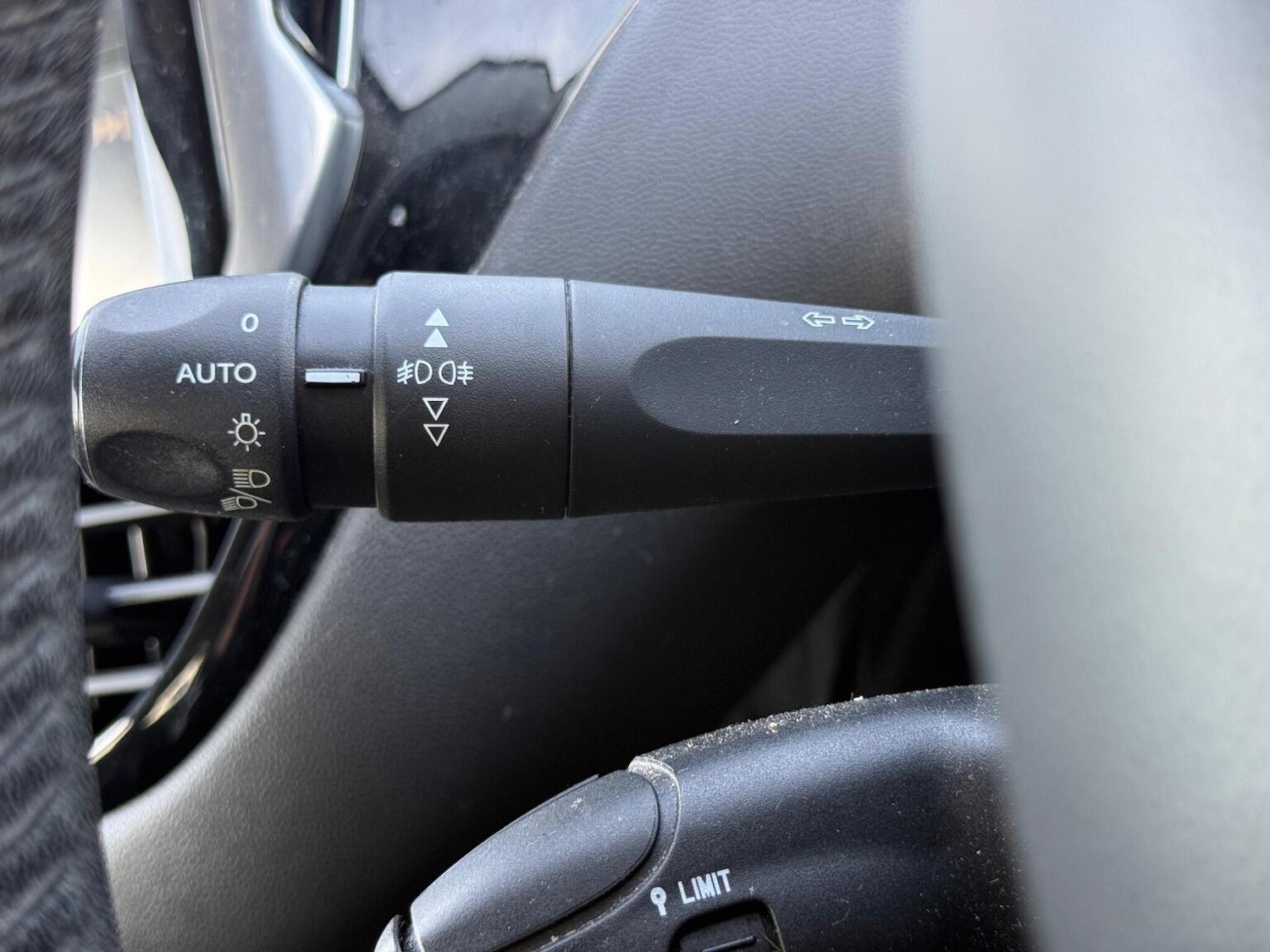 Used Peugeot 208 2015 for sale - 78141075: Photo 18