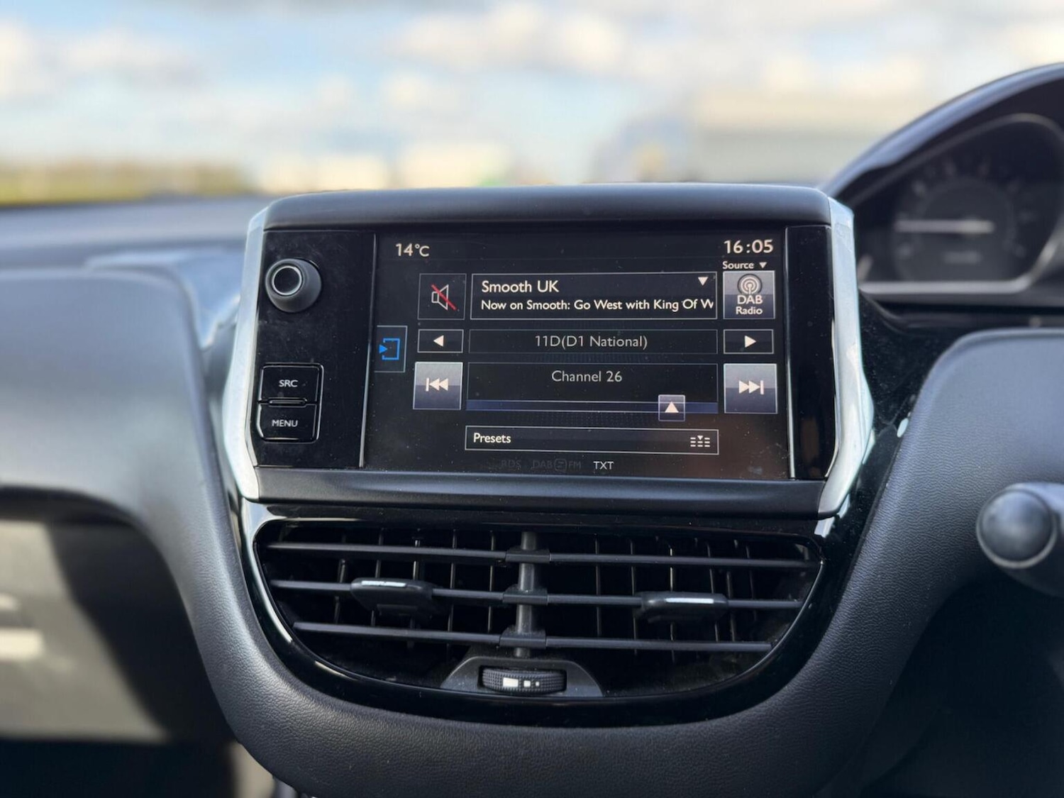 Used Peugeot 208 2015 for sale - 78141075: Photo 27