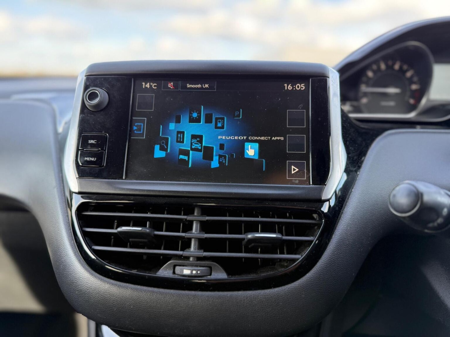 Used Peugeot 208 2015 for sale - 78141075: Photo 29