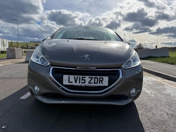 Used Peugeot 208 2015 for sale - 78141075: Photo
