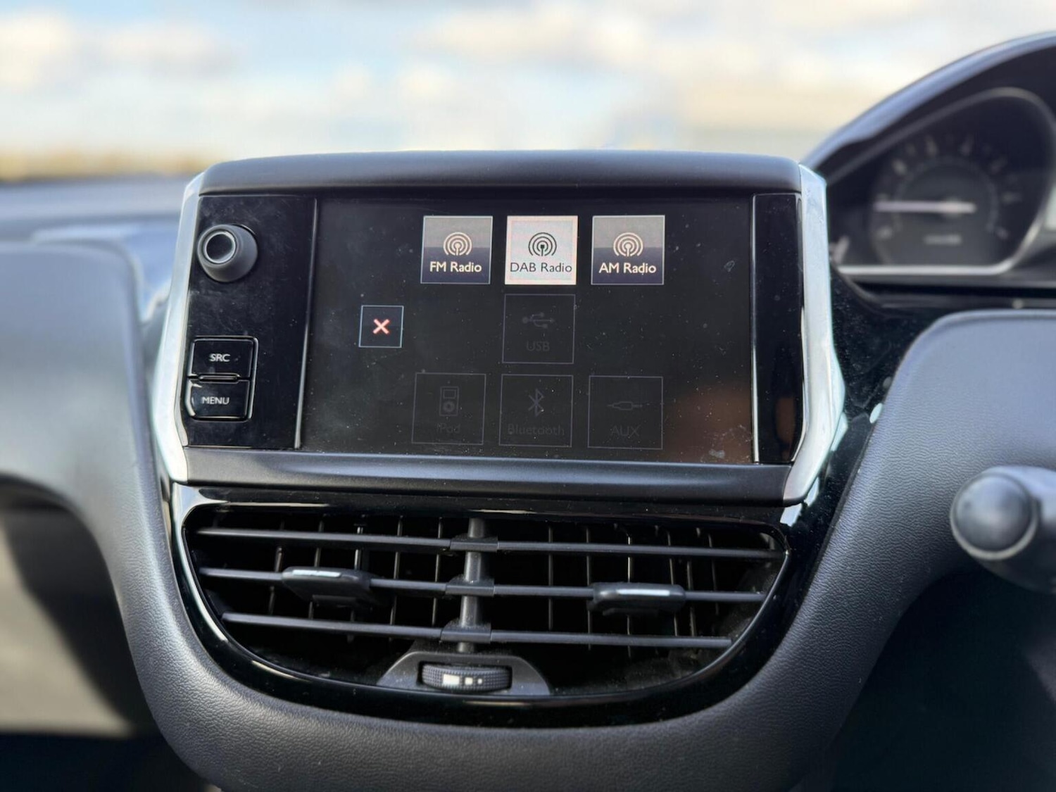 Used Peugeot 208 2015 for sale - 78141075: Photo 31