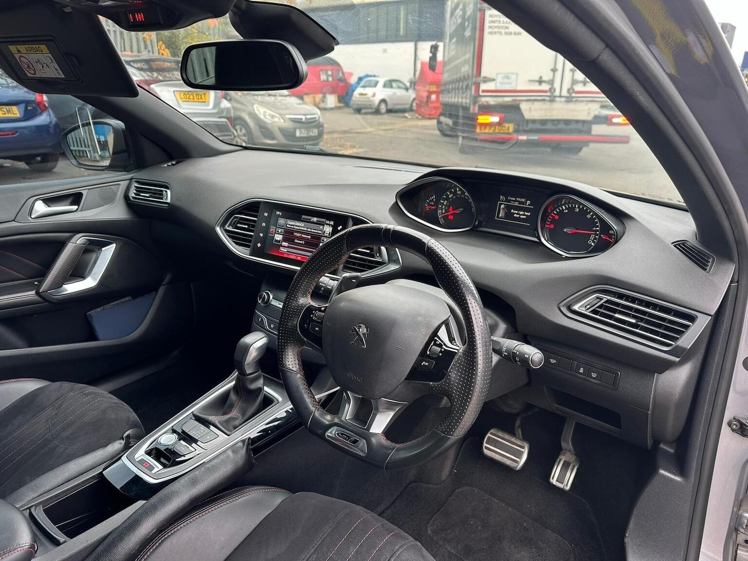 Used Peugeot 308 2016 for sale - 77172999: Photo 24