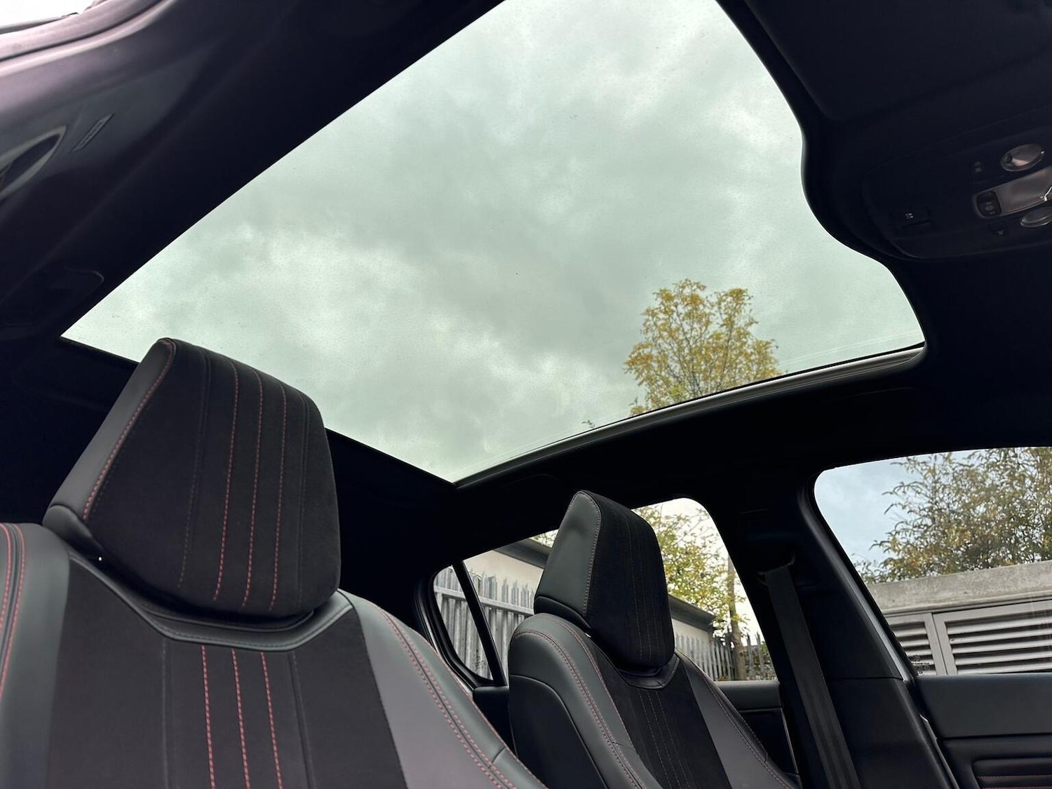 Used Peugeot 308 2016 for sale - 77172999: Photo 26