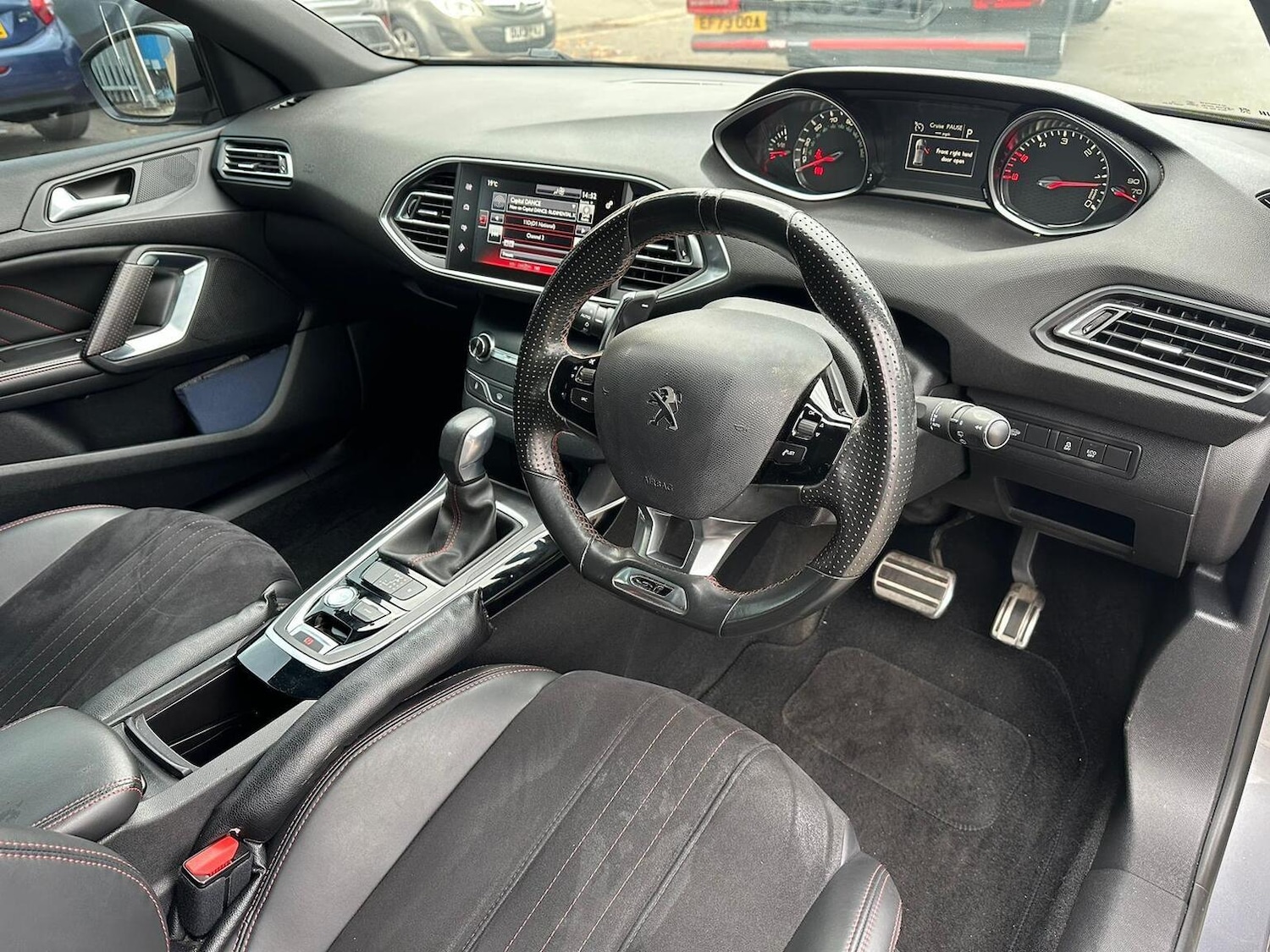 Used Peugeot 308 2016 for sale - 77172999: Photo 29