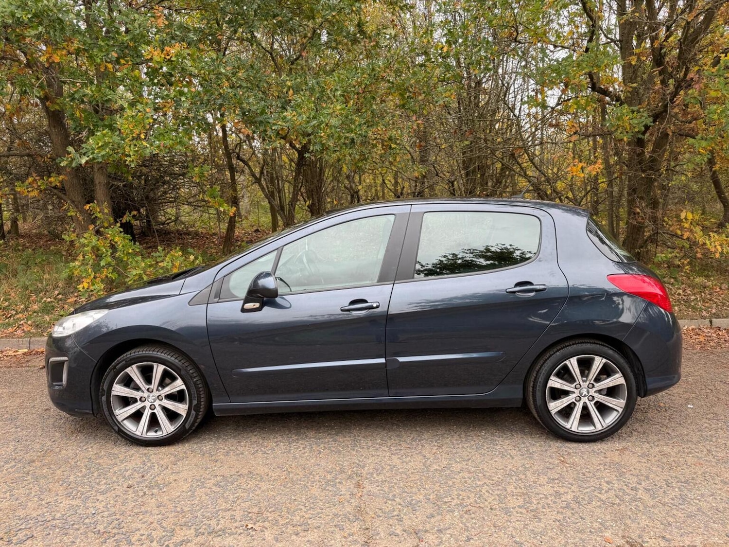 Used Peugeot 308 2013 for sale - 77991606: Photo 16