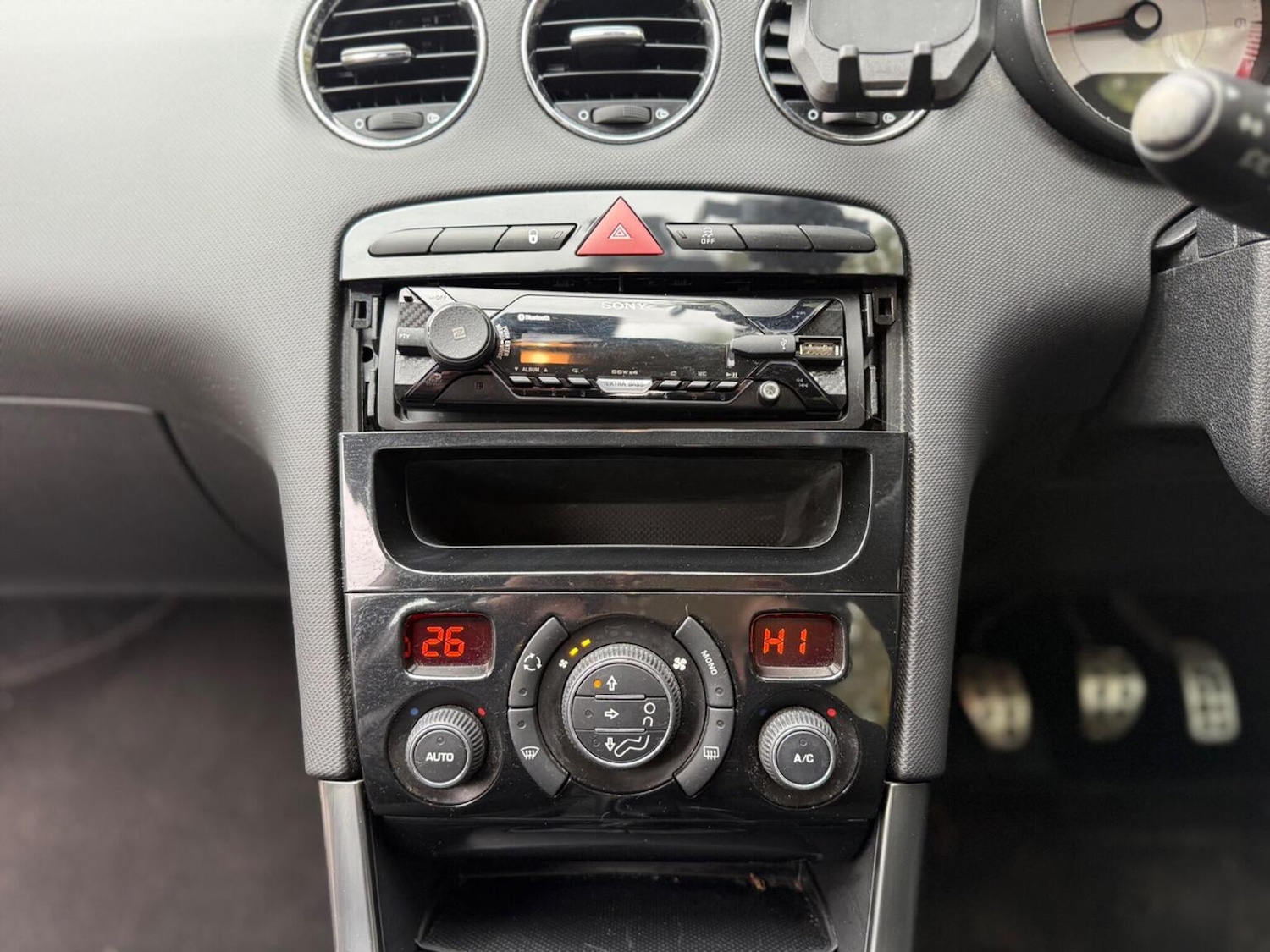 Used Peugeot 308 2013 for sale - 77991606: Photo 20