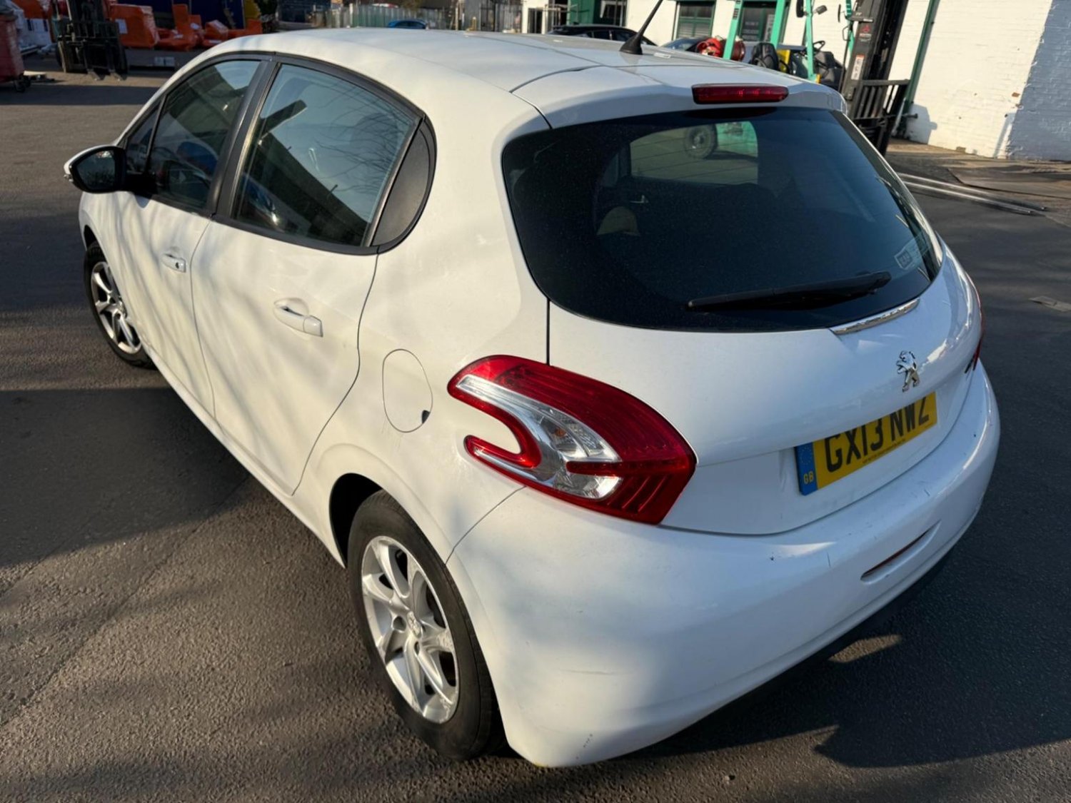 Used Peugeot 208 2013 for sale - 77173094: Photo 13