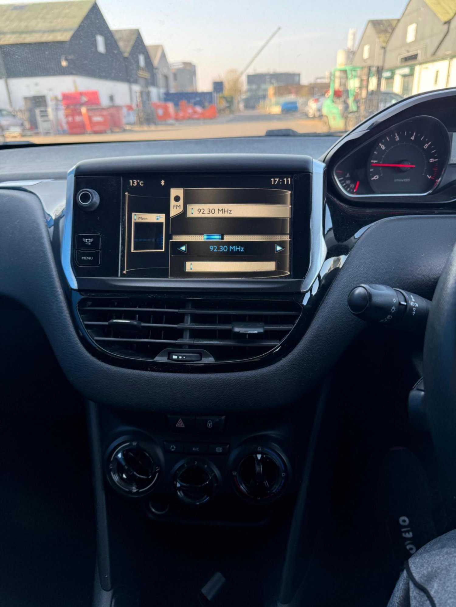 Used Peugeot 208 2013 for sale - 77173094: Photo 26