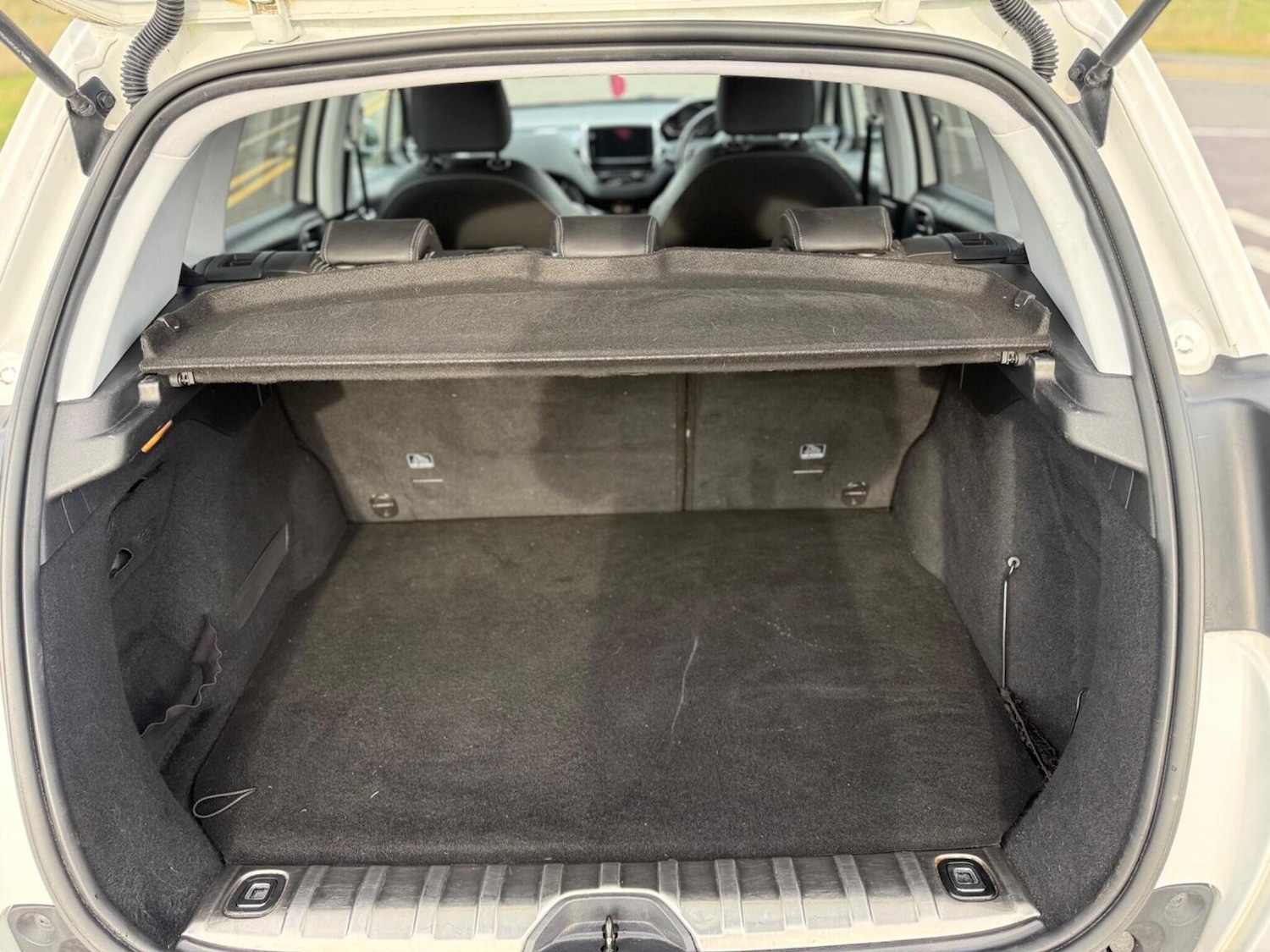 Used Peugeot 2008 2015 for sale - 77709035: Photo 13