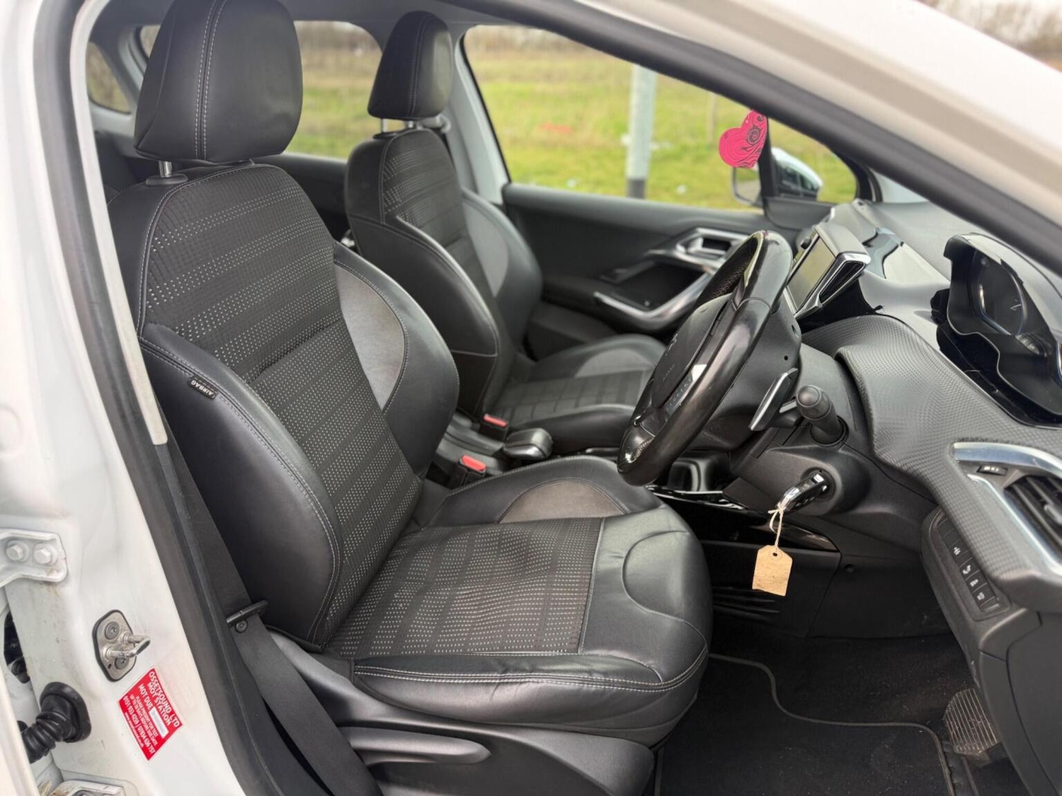 Used Peugeot 2008 2015 for sale - 77709035: Photo 15