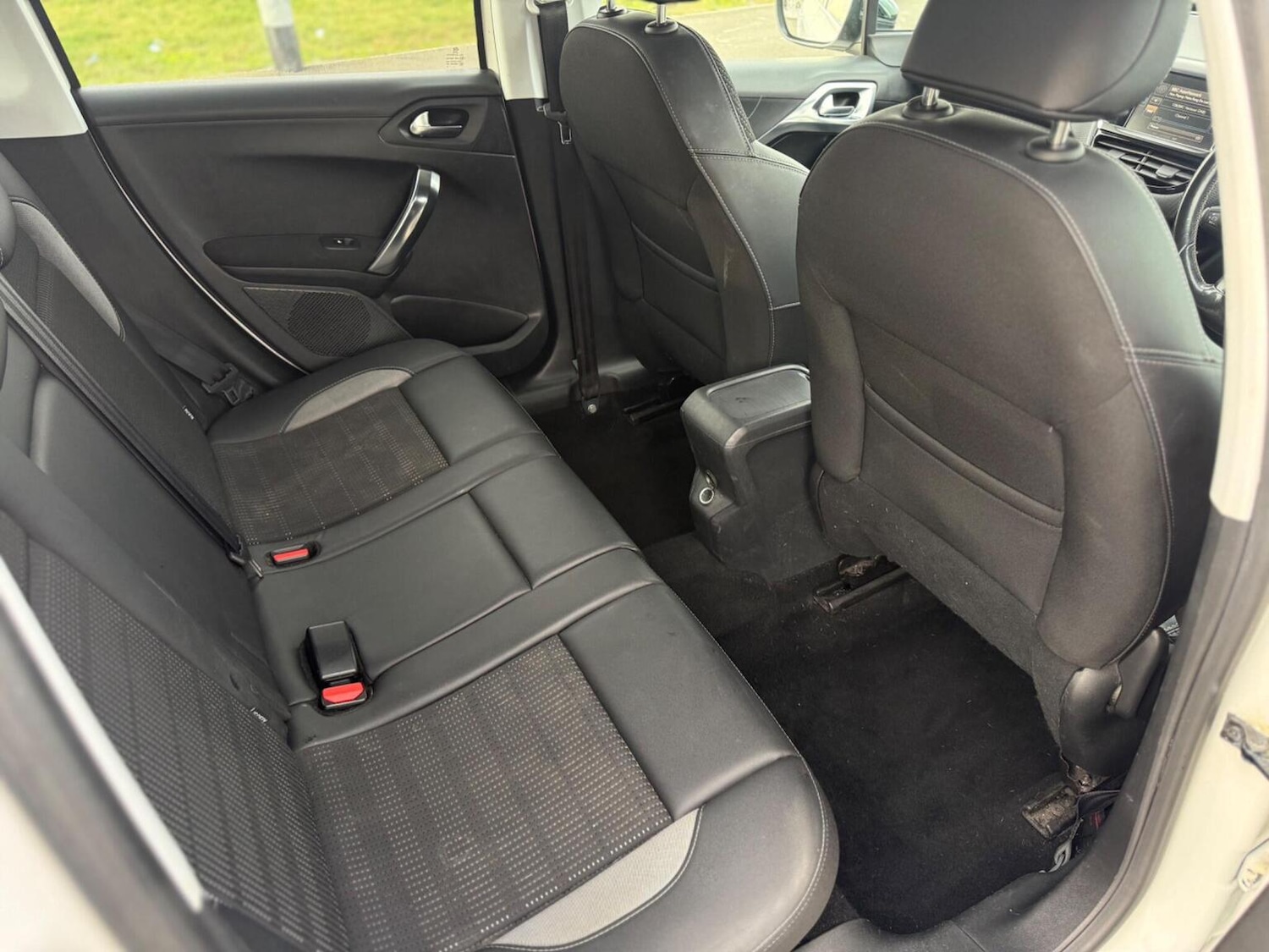 Used Peugeot 2008 2015 for sale - 77709035: Photo 19