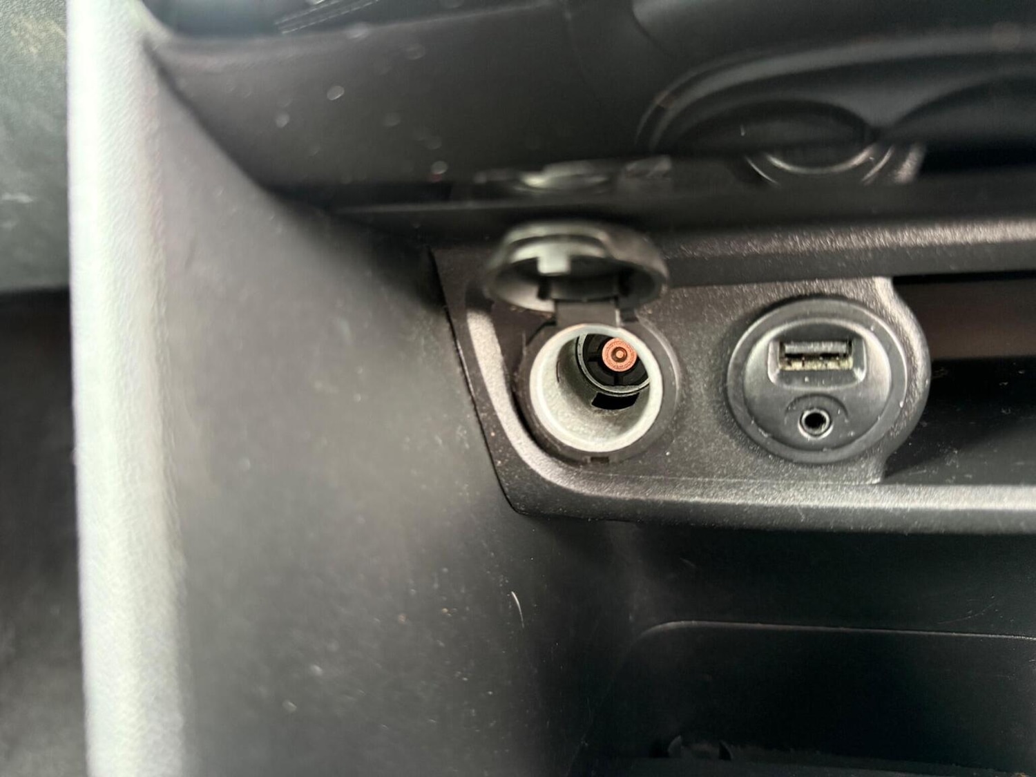 Used Peugeot 2008 2015 for sale - 77709035: Photo 25