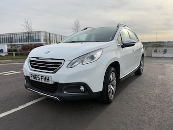 Used Peugeot 2008 2015 for sale - 77709035: Photo