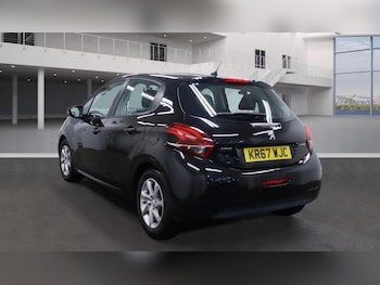 Used Peugeot 208 2017 for sale - 77350116: Photo