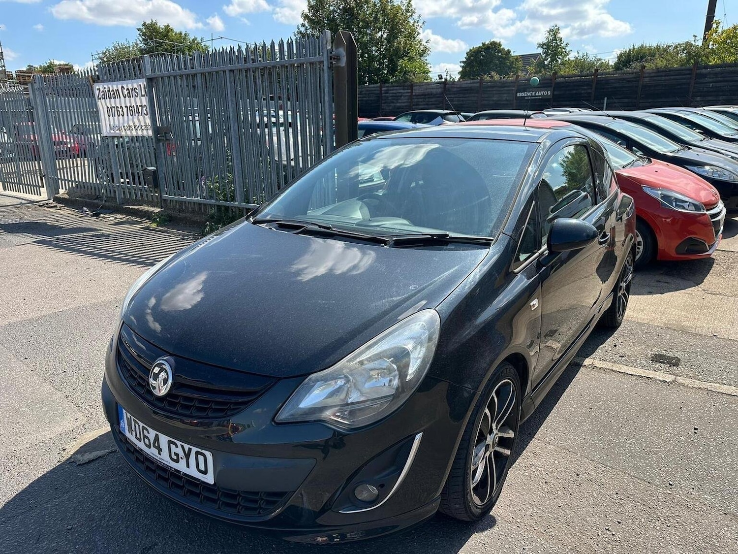 Used Vauxhall Corsa 2015 for sale - 77173024: Photo 2