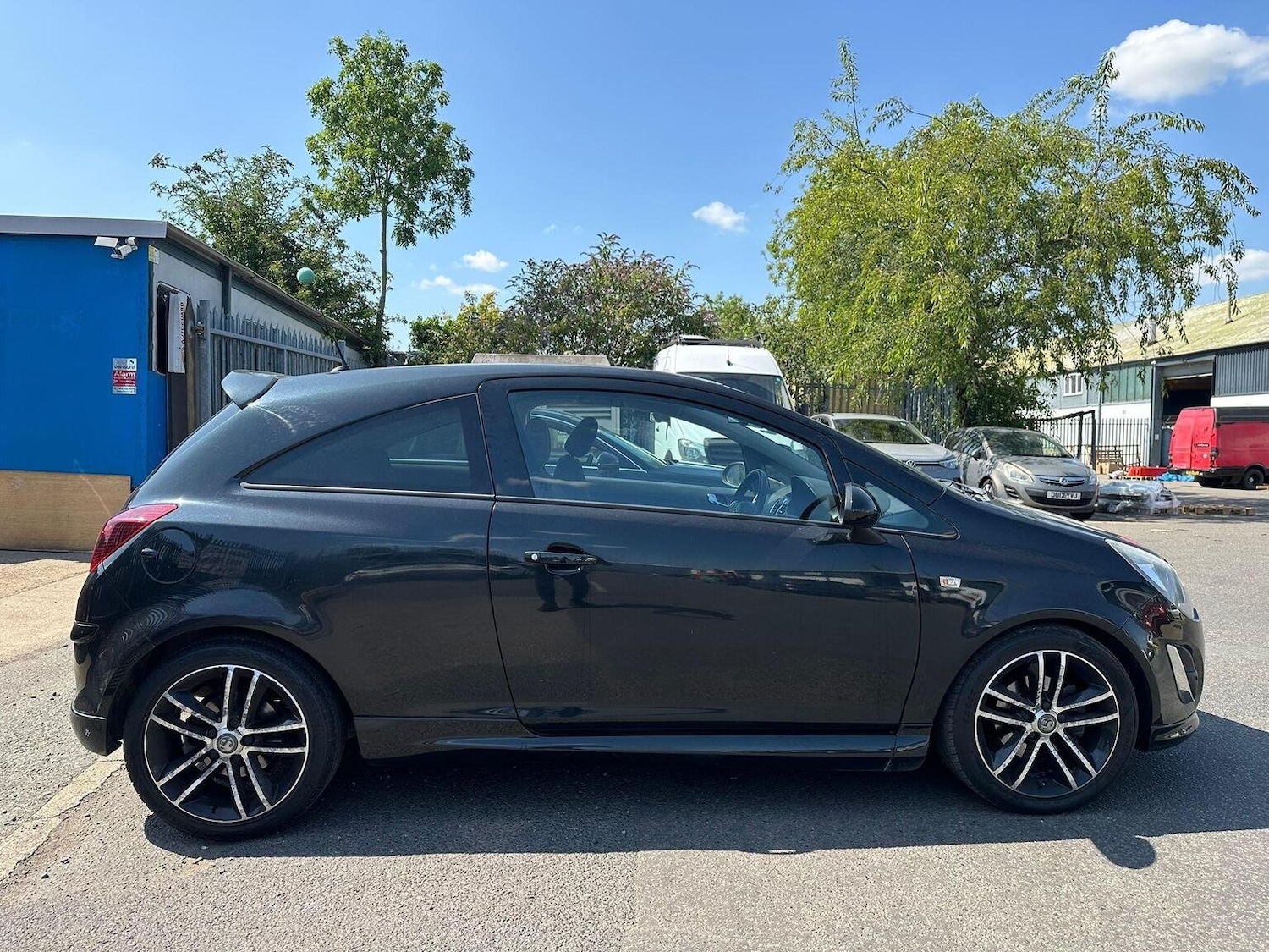 Used Vauxhall Corsa 2015 for sale - 77173024: Photo 5