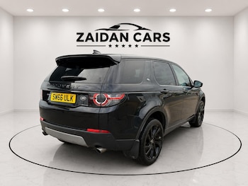 Used Land Rover Discovery Sport 2017 for sale - 79293249: Photo