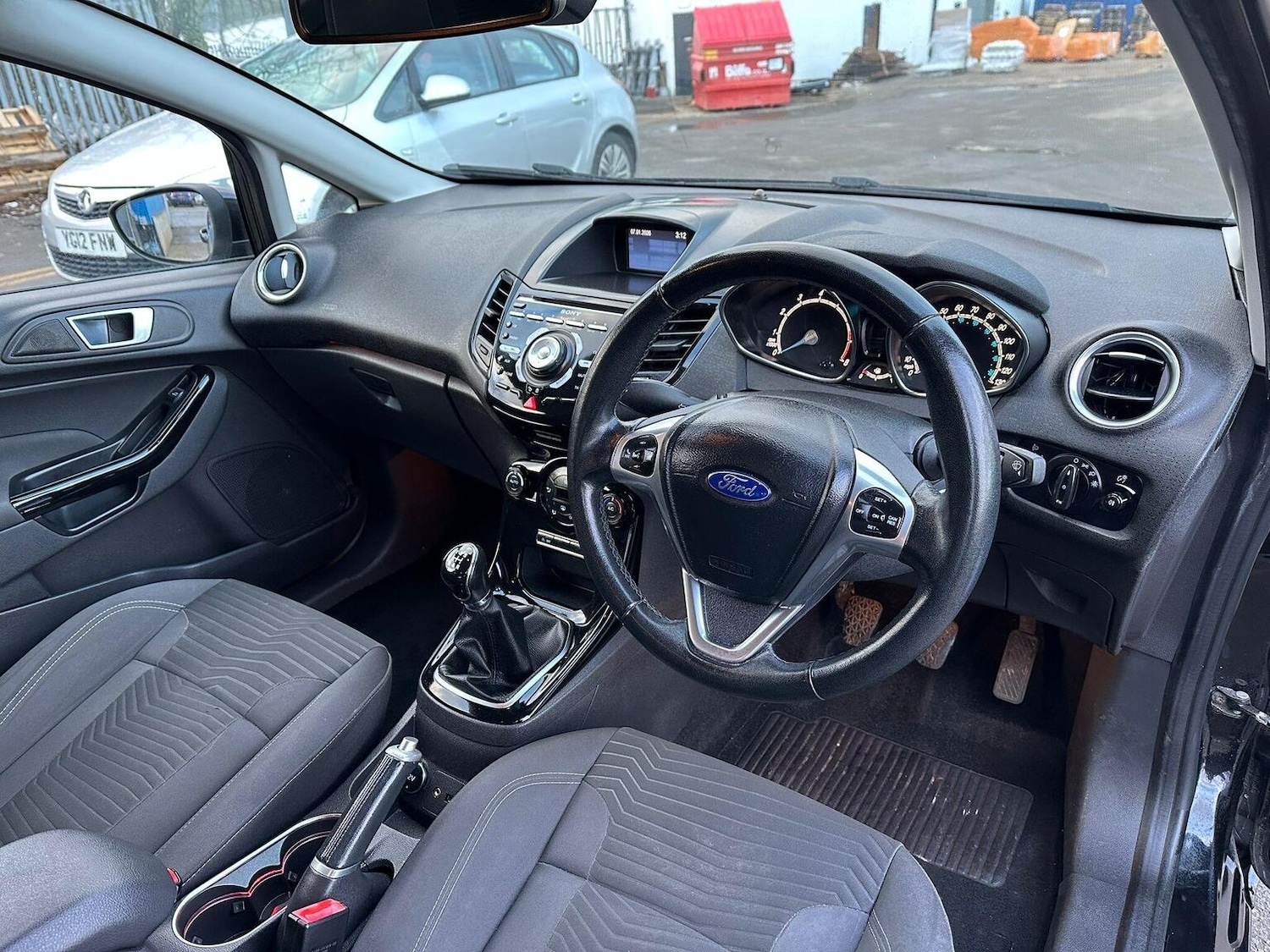 Used Ford Fiesta 2015 for sale - 77173098: Photo 12