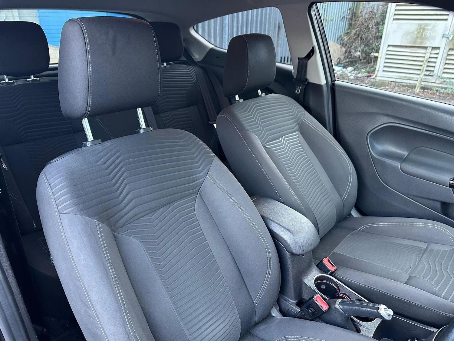 Used Ford Fiesta 2015 for sale - 77173098: Photo 15