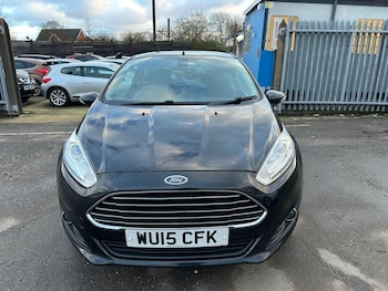 Used Ford Fiesta 2015 for sale - 77173098: Photo
