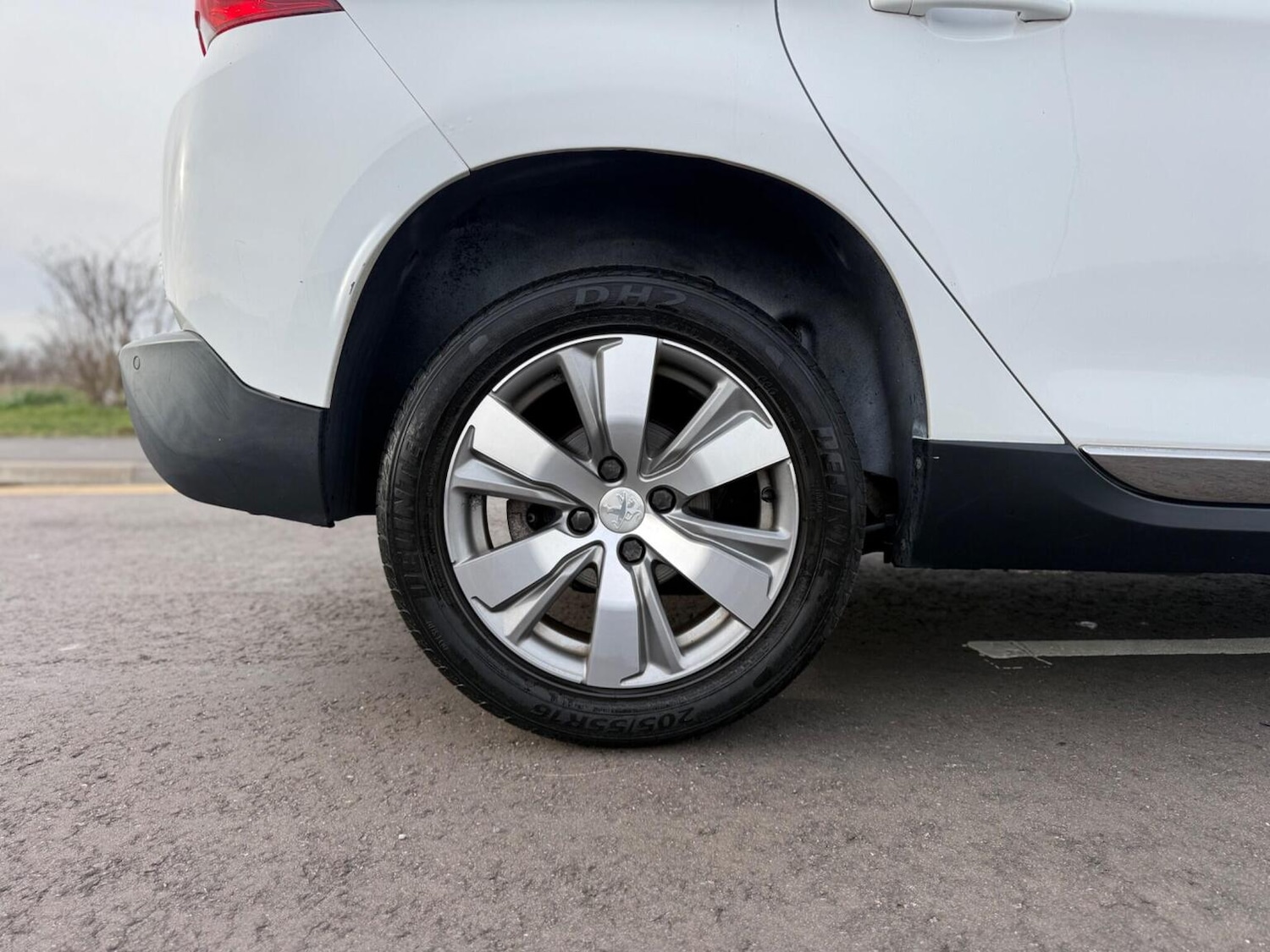 Used Peugeot 2008 2015 for sale - 77584601: Photo 11