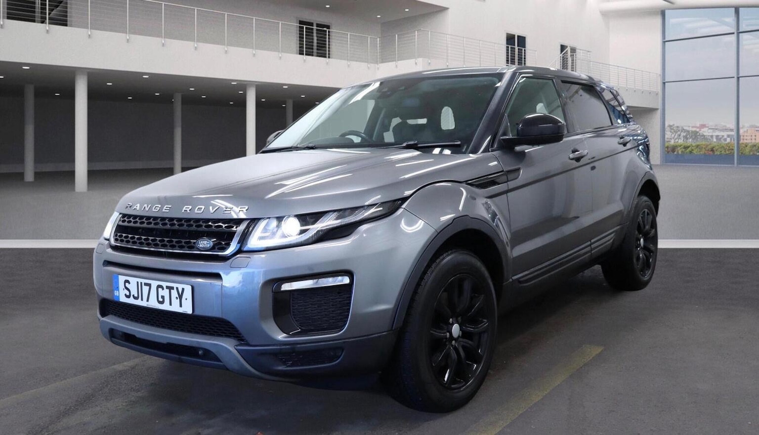 Used Land Rover Range Rover Evoque 2017 for sale - 77282733: Photo 2
