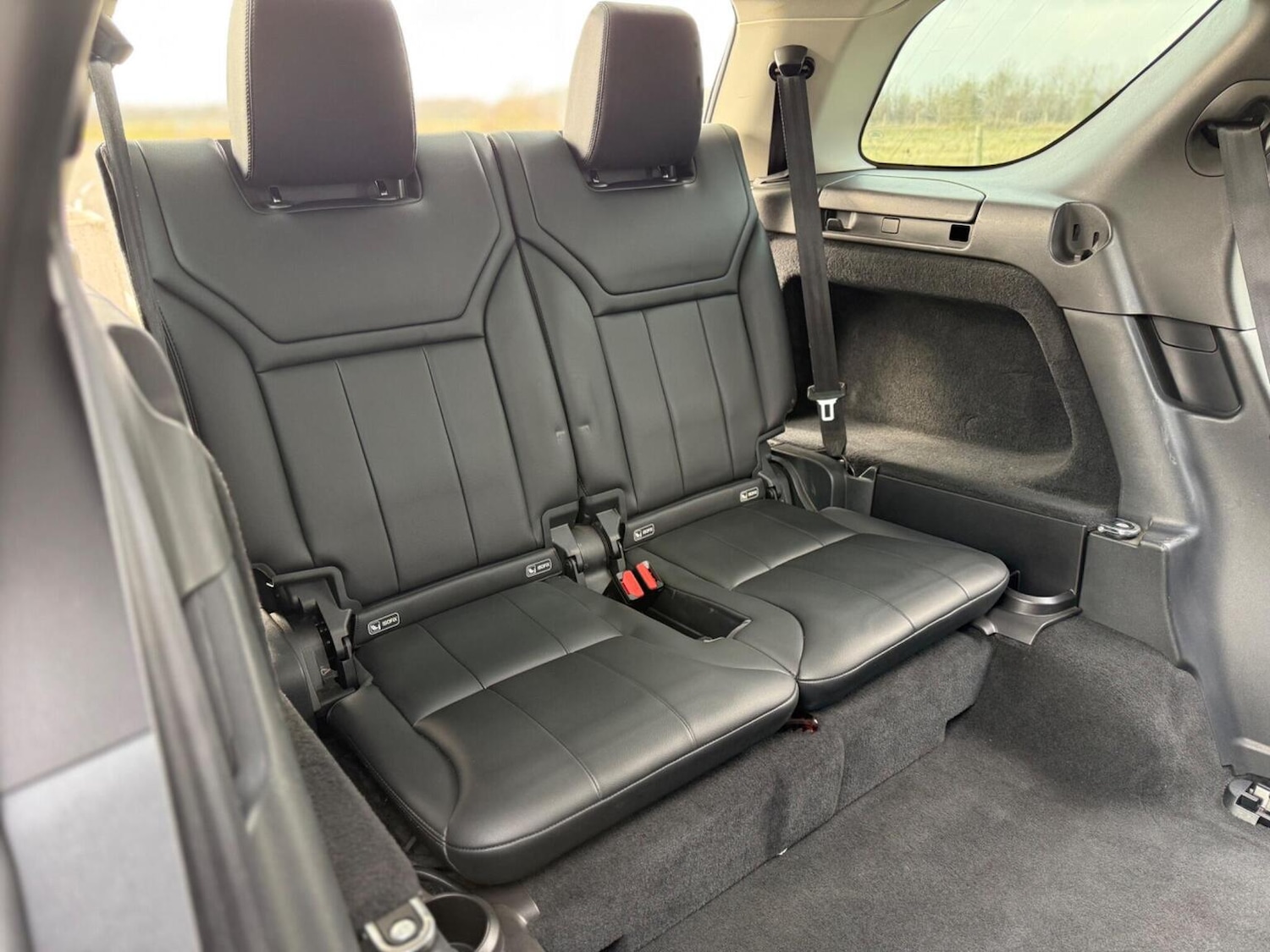 Used Land Rover Discovery 2017 for sale - 77370613: Photo 16