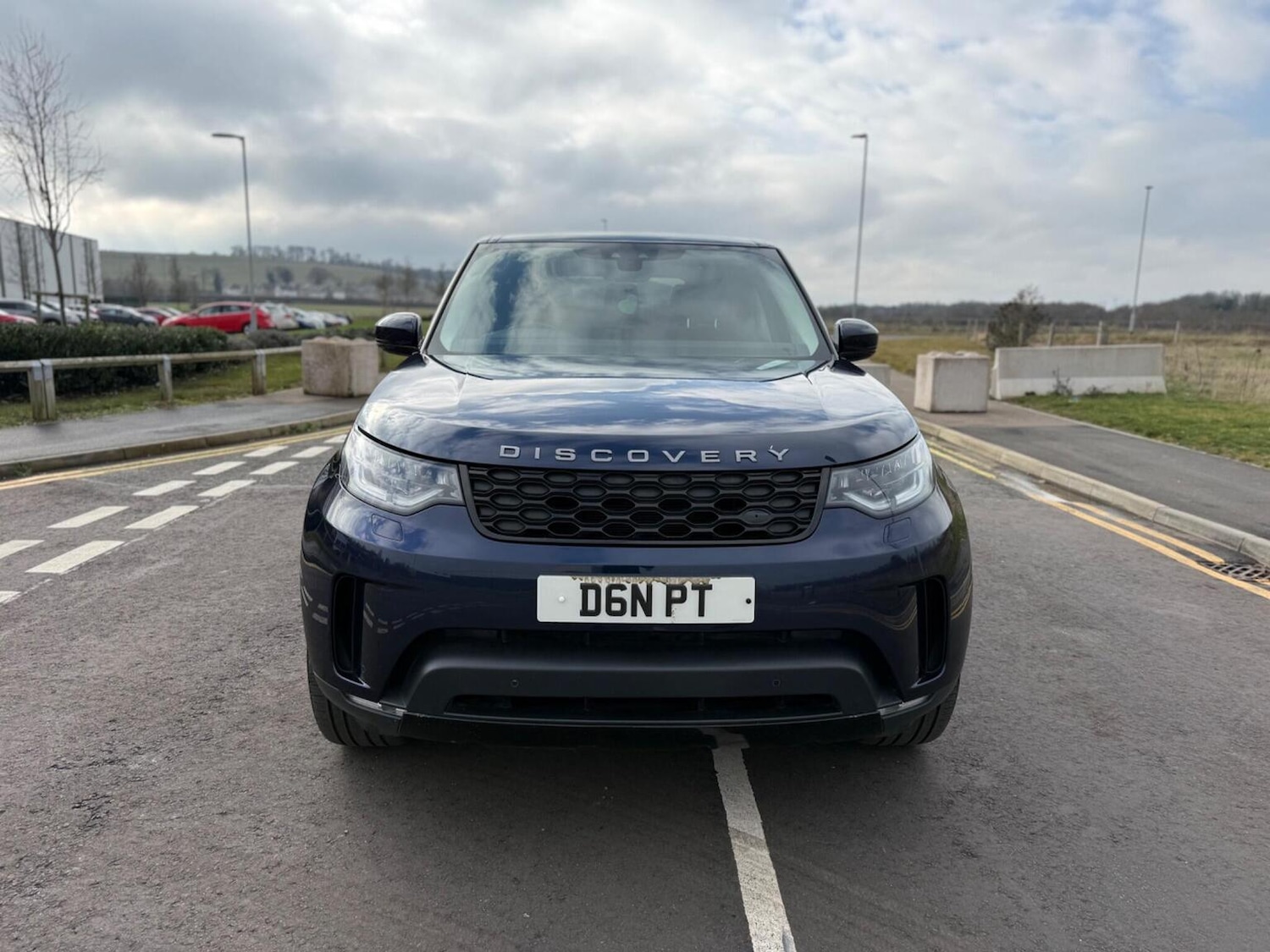 Used Land Rover Discovery 2017 for sale - 77370613: Photo 2