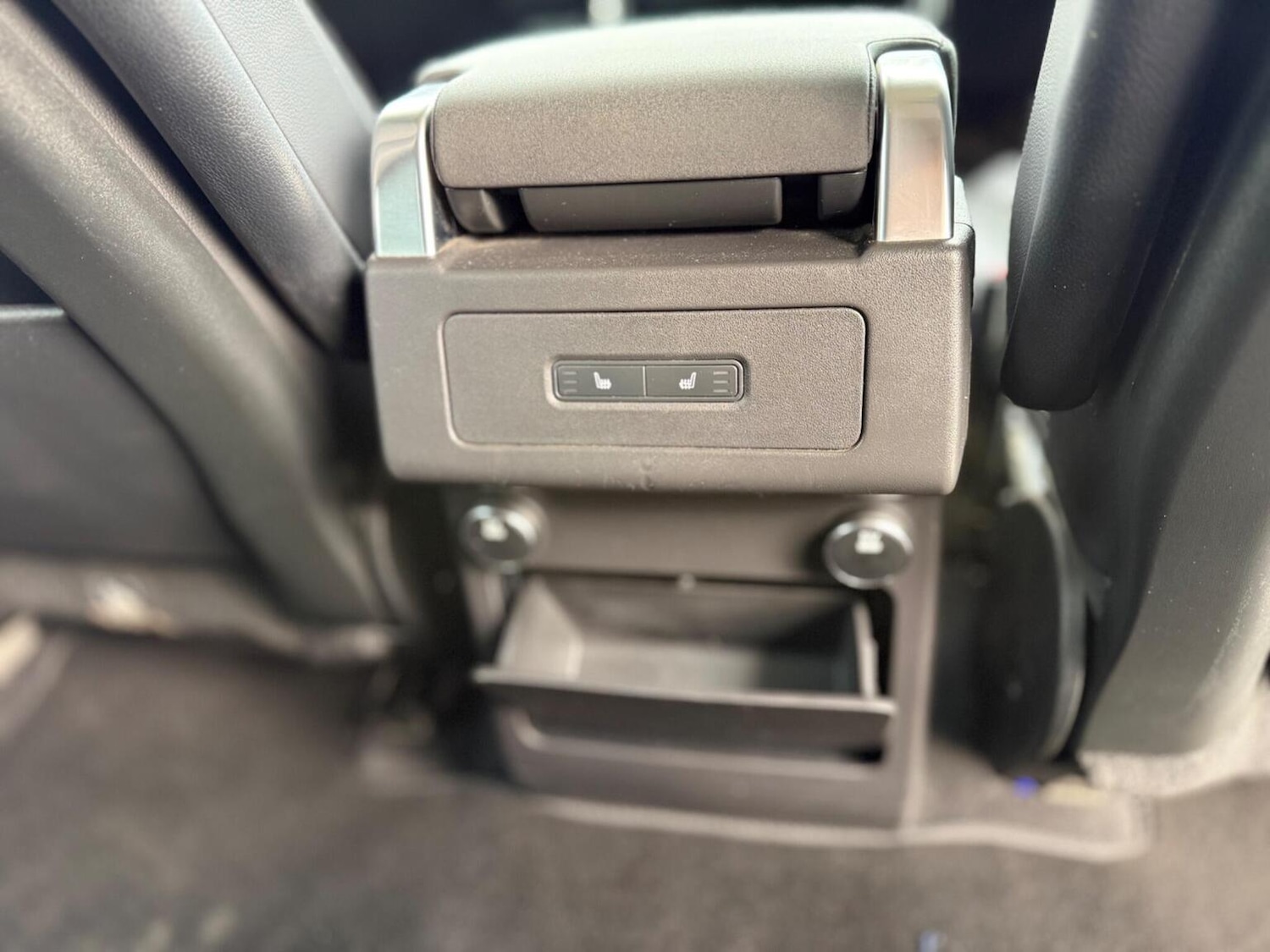 Used Land Rover Discovery 2017 for sale - 77370613: Photo 23