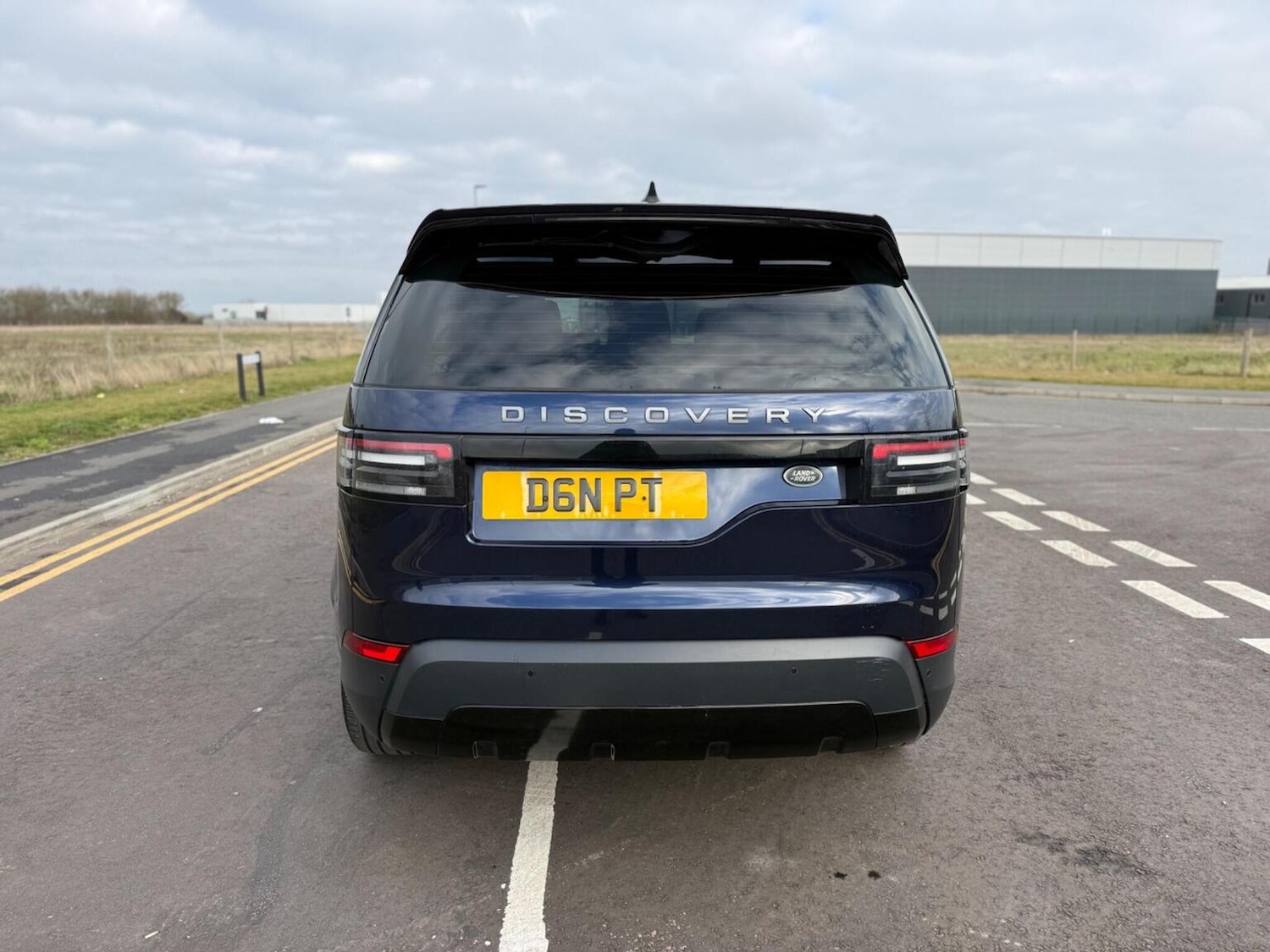 Used Land Rover Discovery 2017 for sale - 77370613: Photo 6