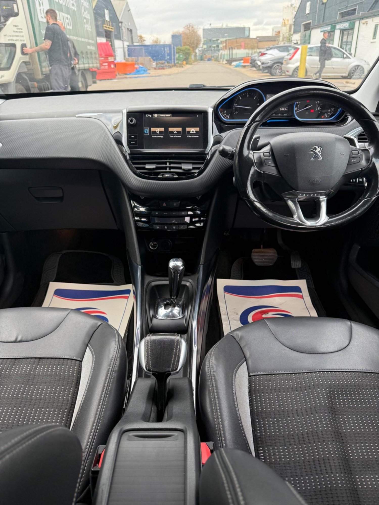 Used Peugeot 2008 2014 for sale - 77173075: Photo 25