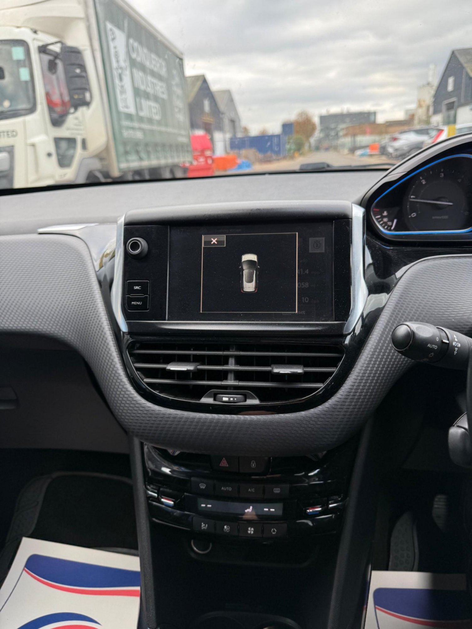 Used Peugeot 2008 2014 for sale - 77173075: Photo 26