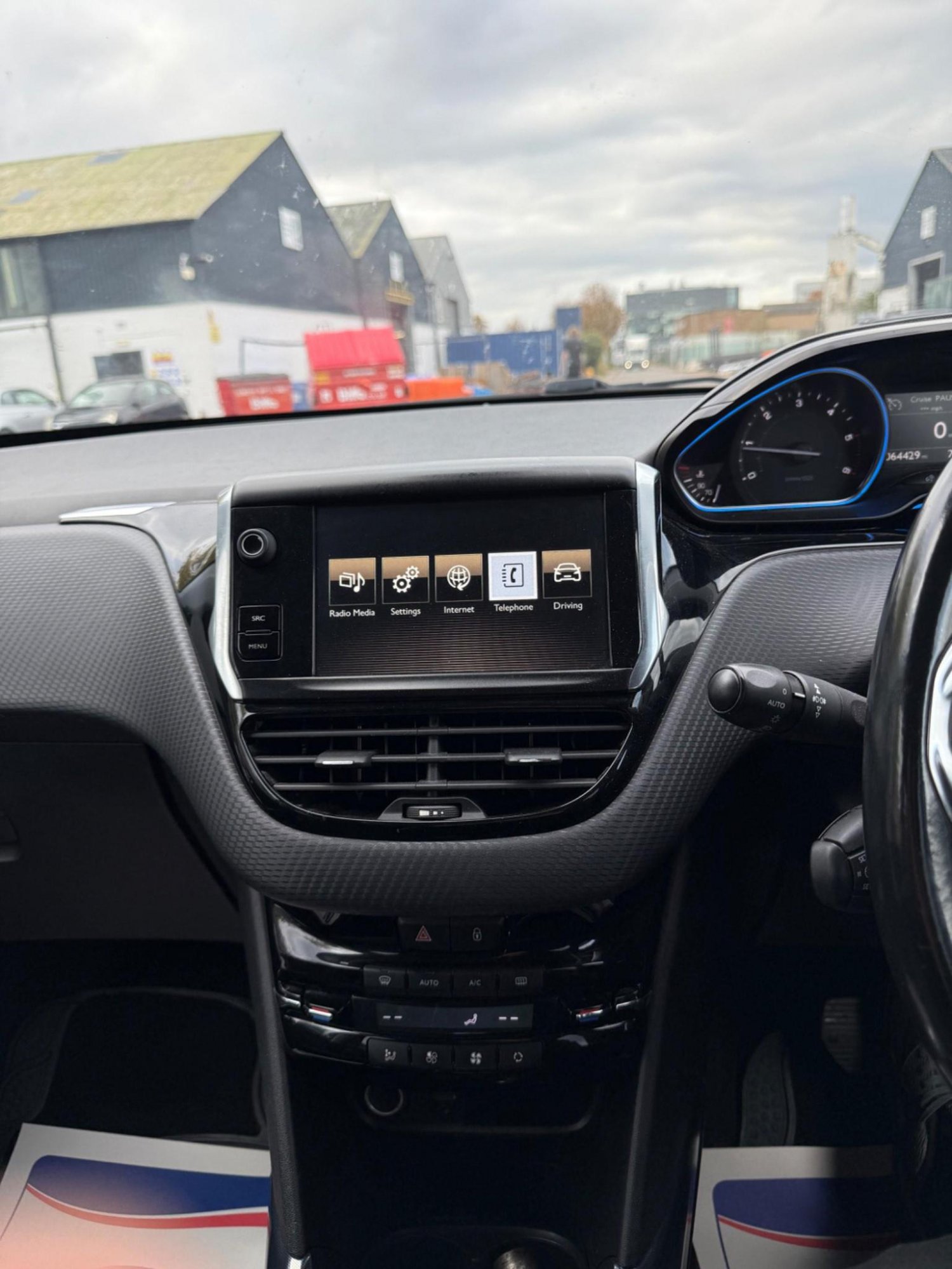 Used Peugeot 2008 2014 for sale - 77173075: Photo 28