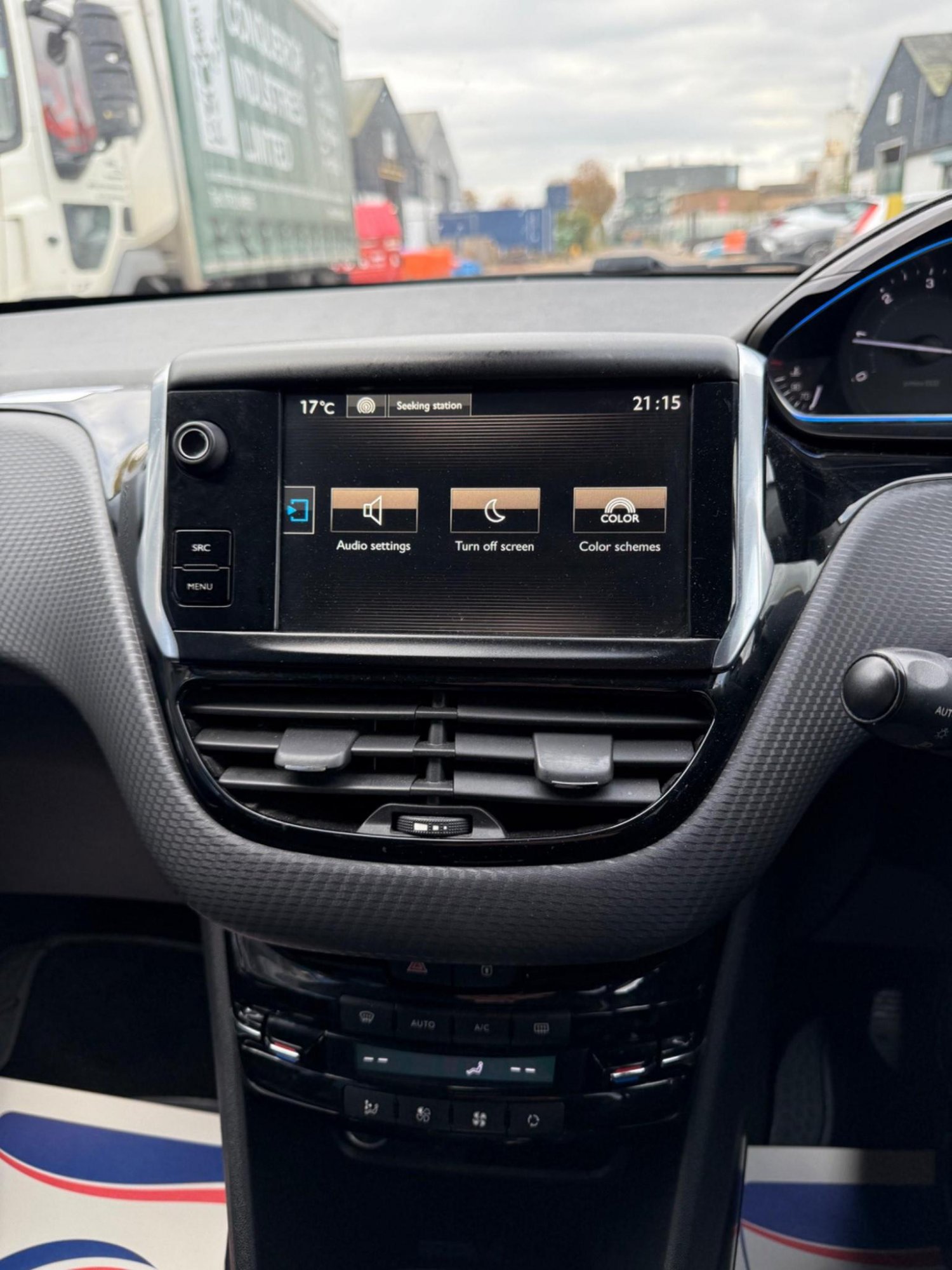 Used Peugeot 2008 2014 for sale - 77173075: Photo 29