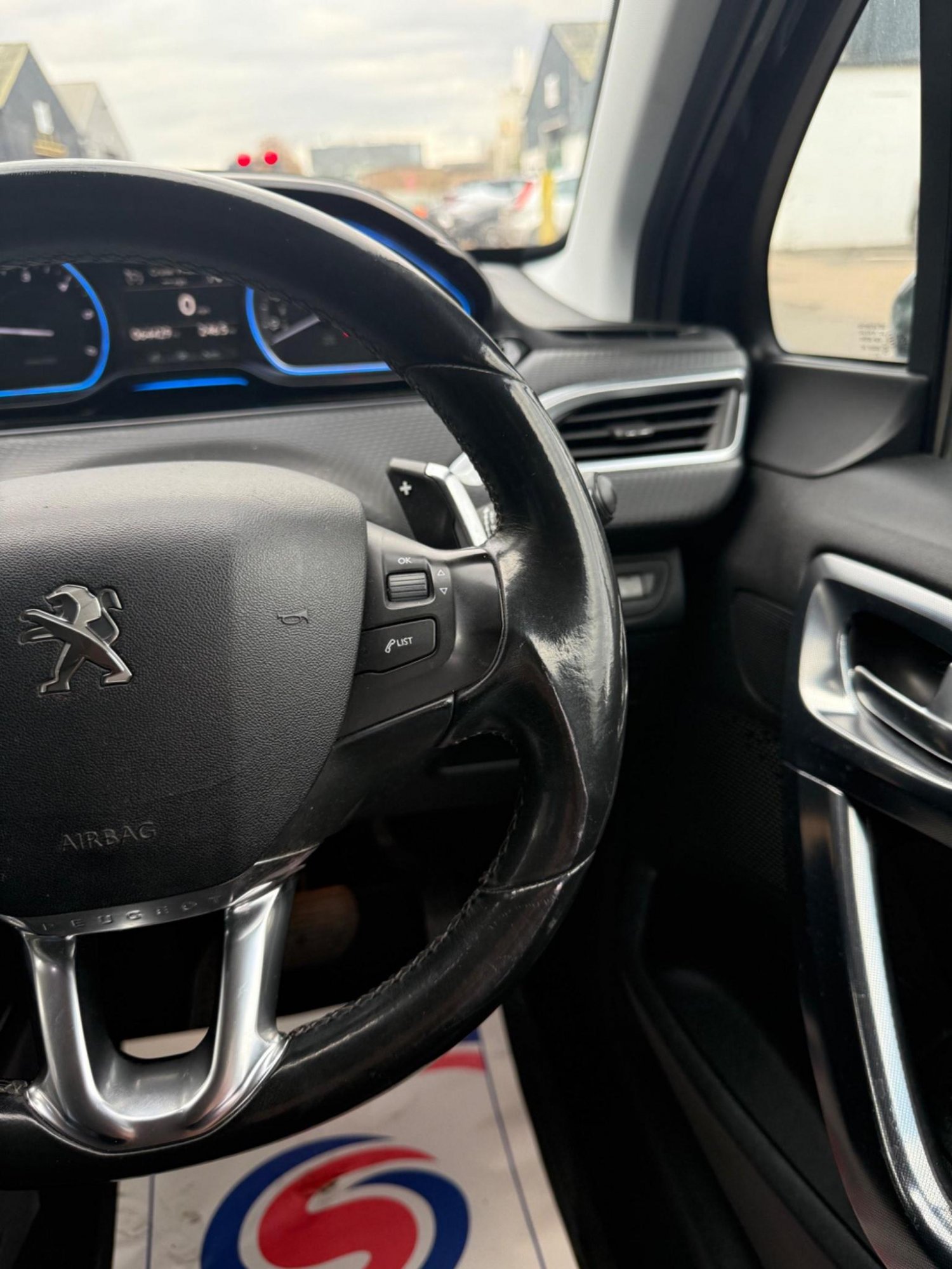 Used Peugeot 2008 2014 for sale - 77173075: Photo 35