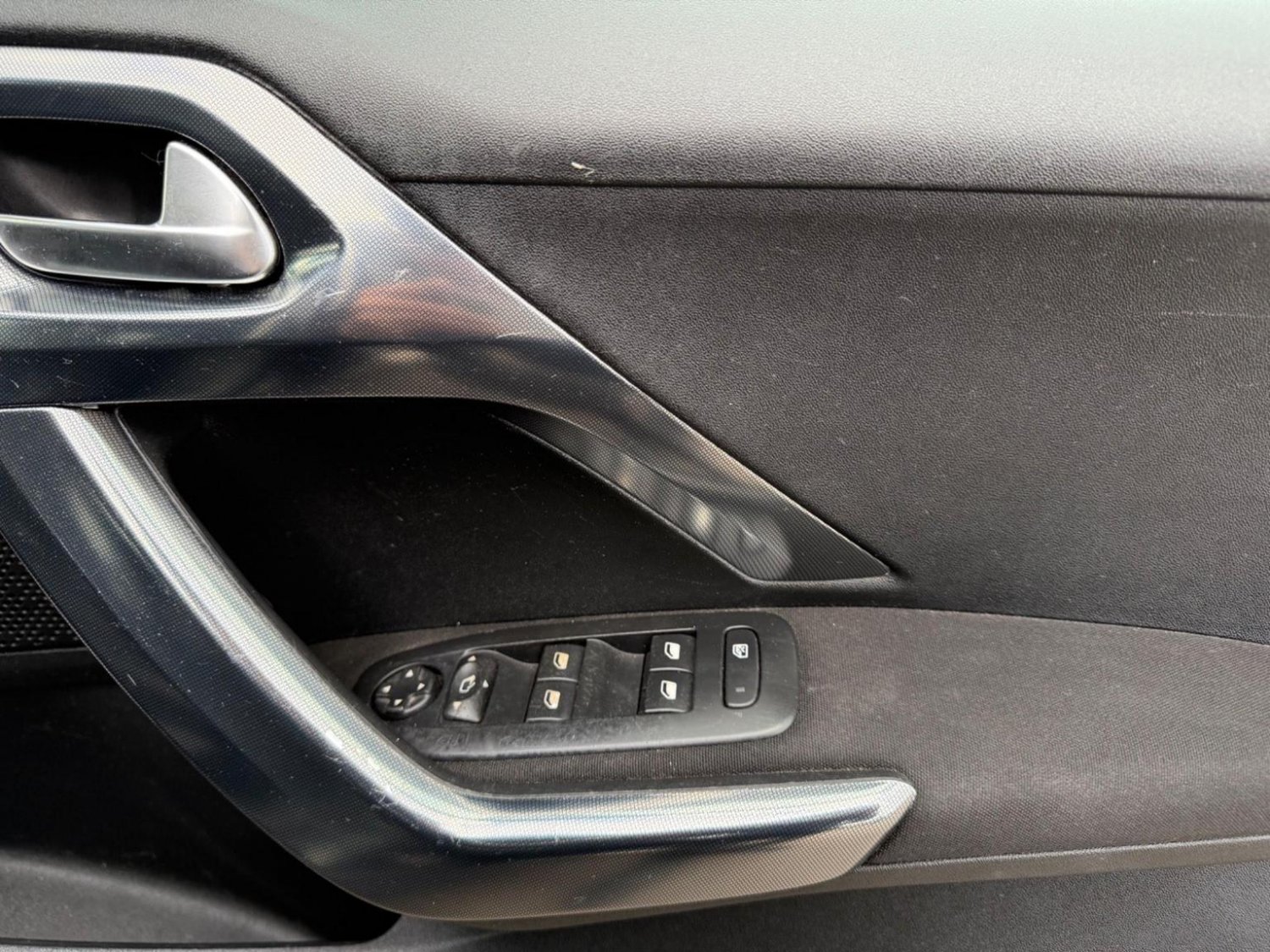 Used Peugeot 2008 2014 for sale - 77173075: Photo 37