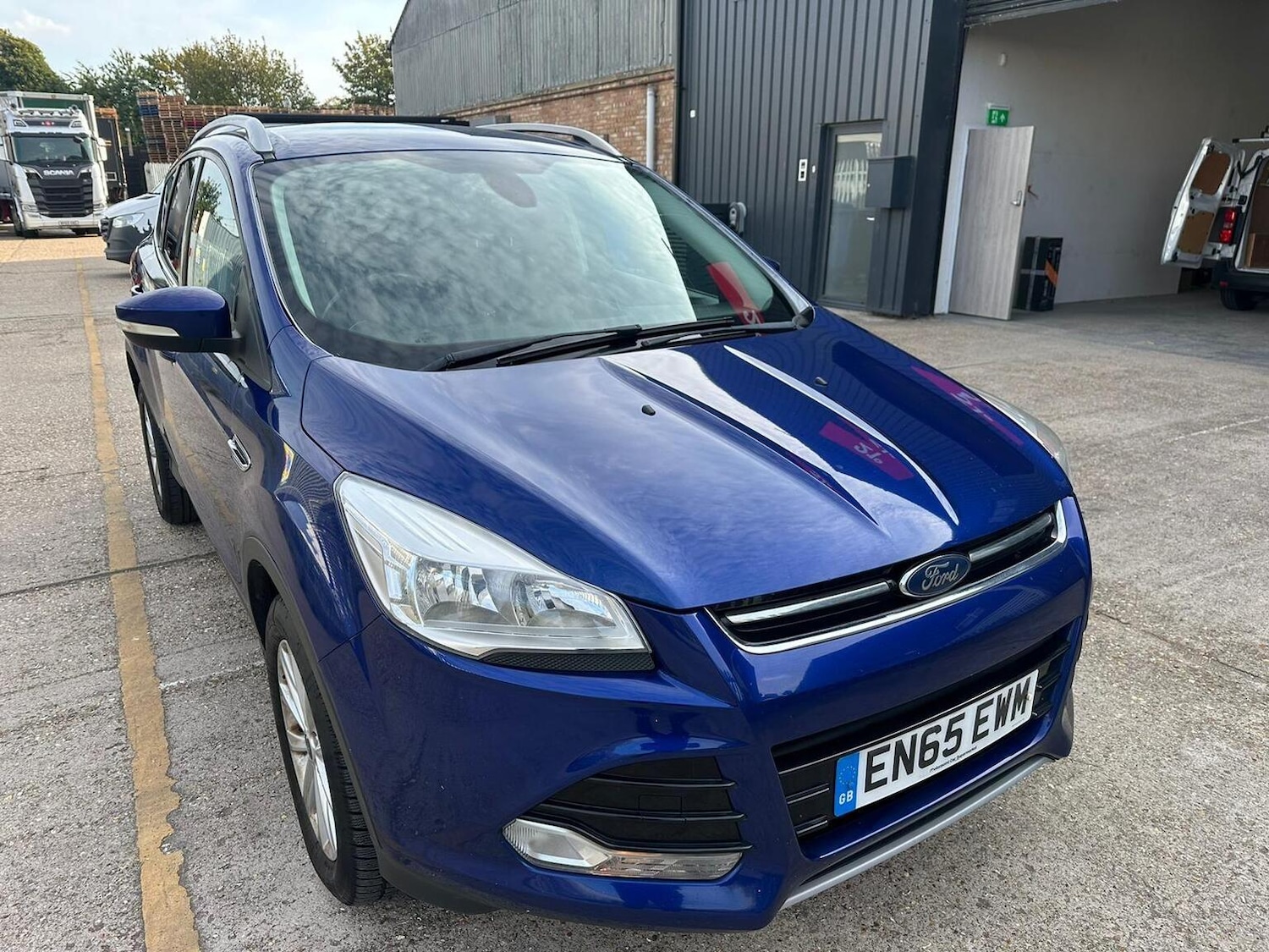 Used Ford Kuga 2015 for sale - 77173062: Photo 2