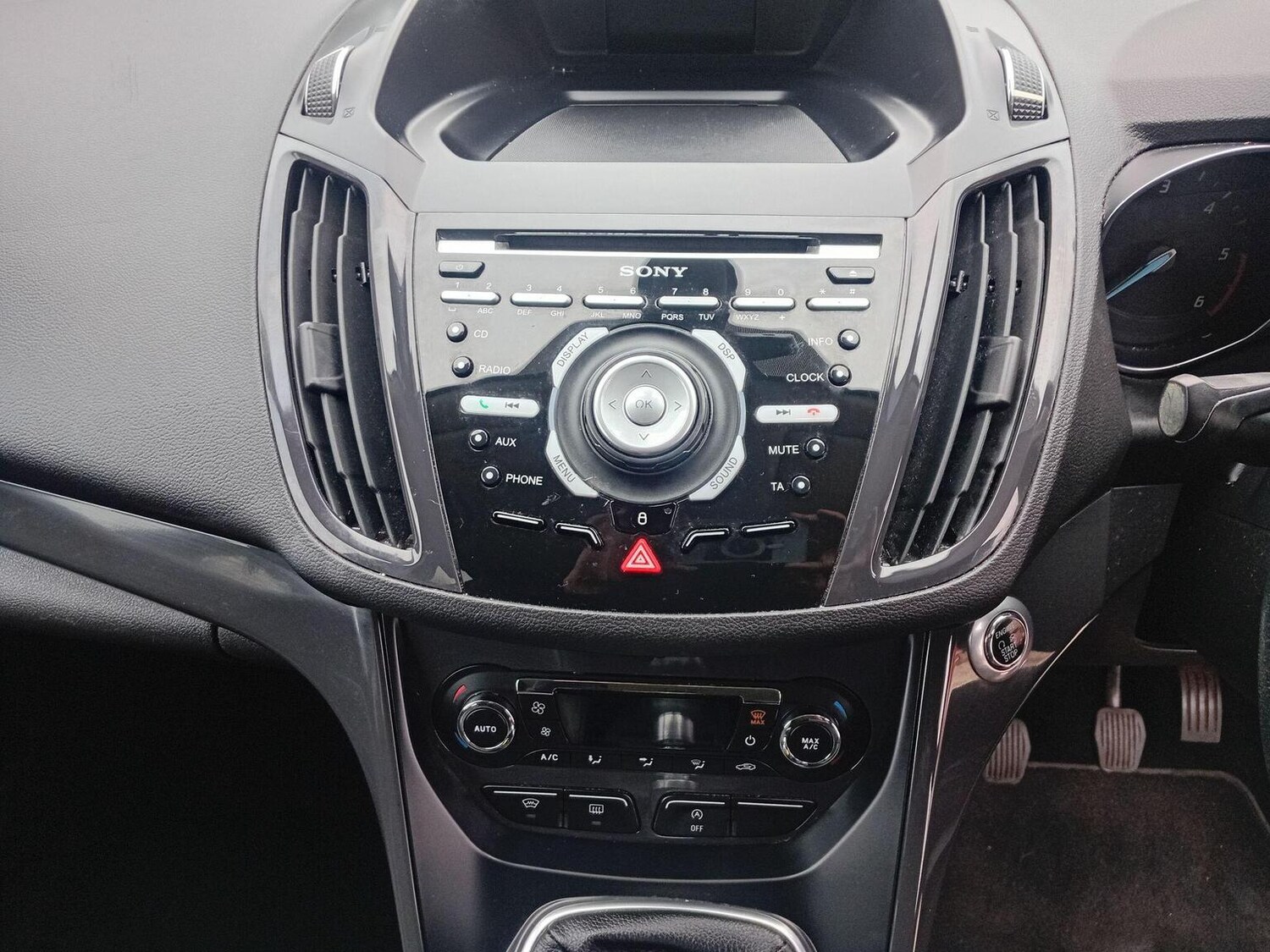 Used Ford Kuga 2015 for sale - 77173062: Photo 30