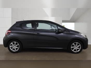 Used Peugeot 208 2014 for sale - 79620503: Photo