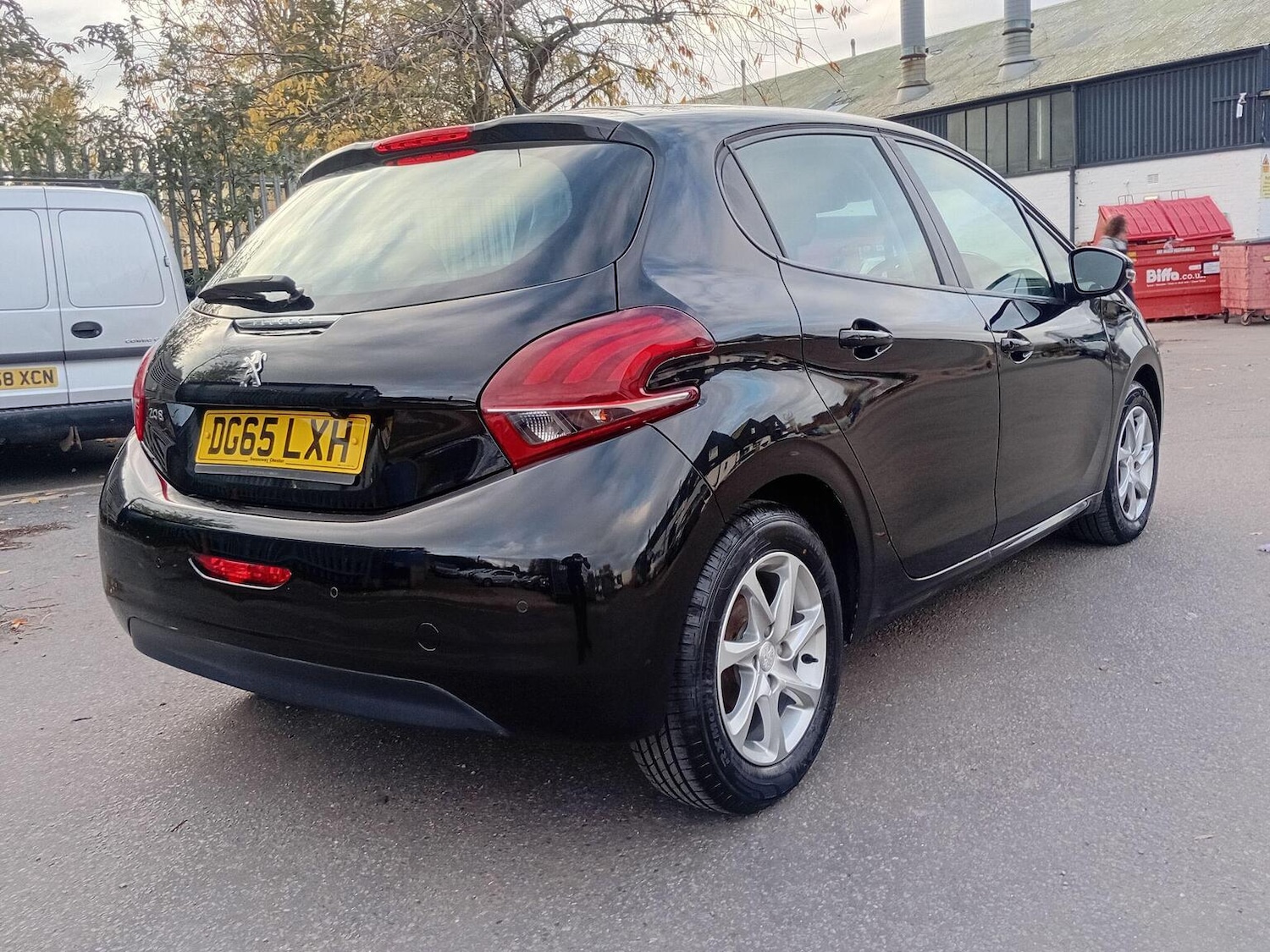 Used Peugeot 208 2015 for sale - 77173105: Photo 10