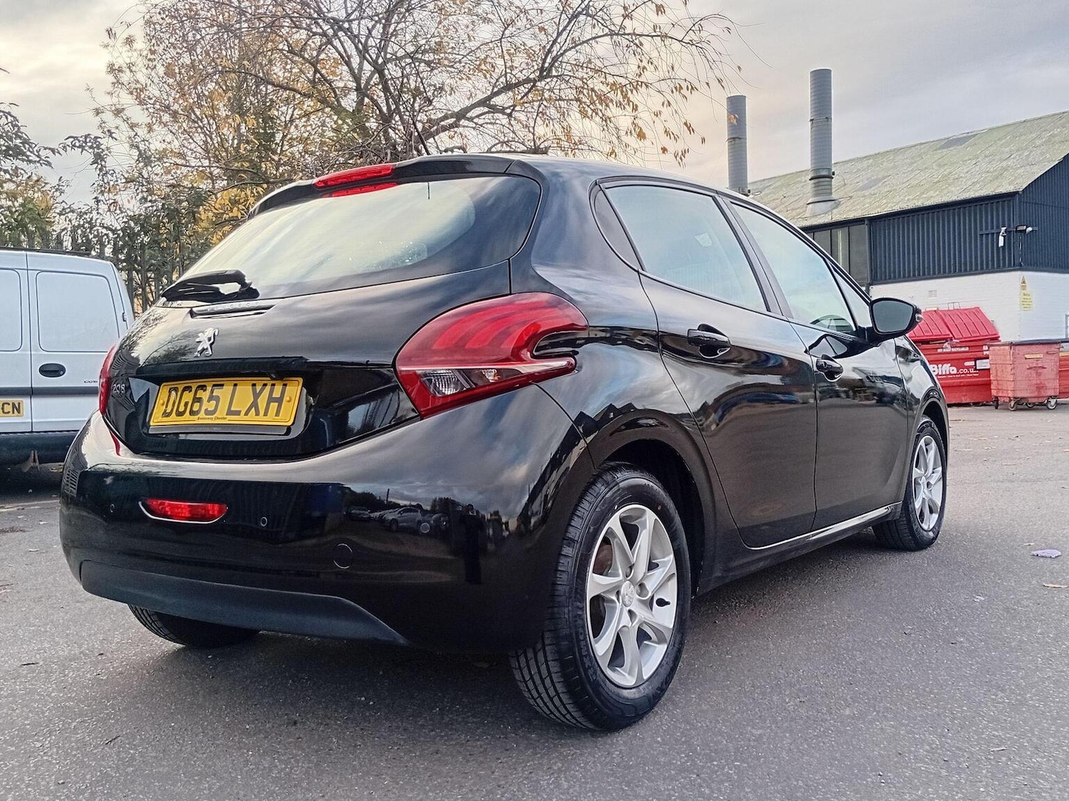 Used Peugeot 208 2015 for sale - 77173105: Photo 12