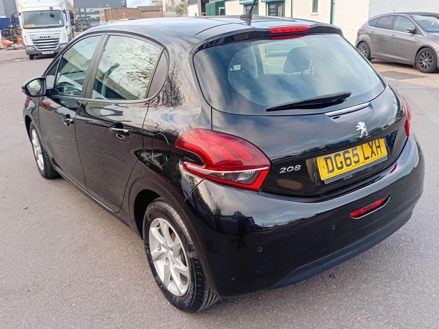 Used Peugeot 208 2015 for sale - 77173105: Photo 14