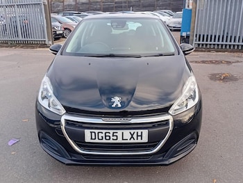 Used Peugeot 208 2015 for sale - 77173105: Photo