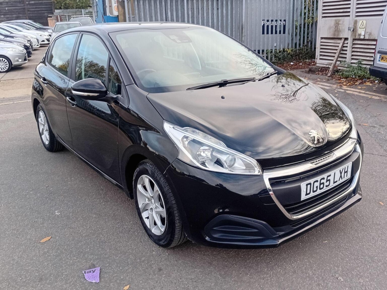 Used Peugeot 208 2015 for sale - 77173105: Photo 7