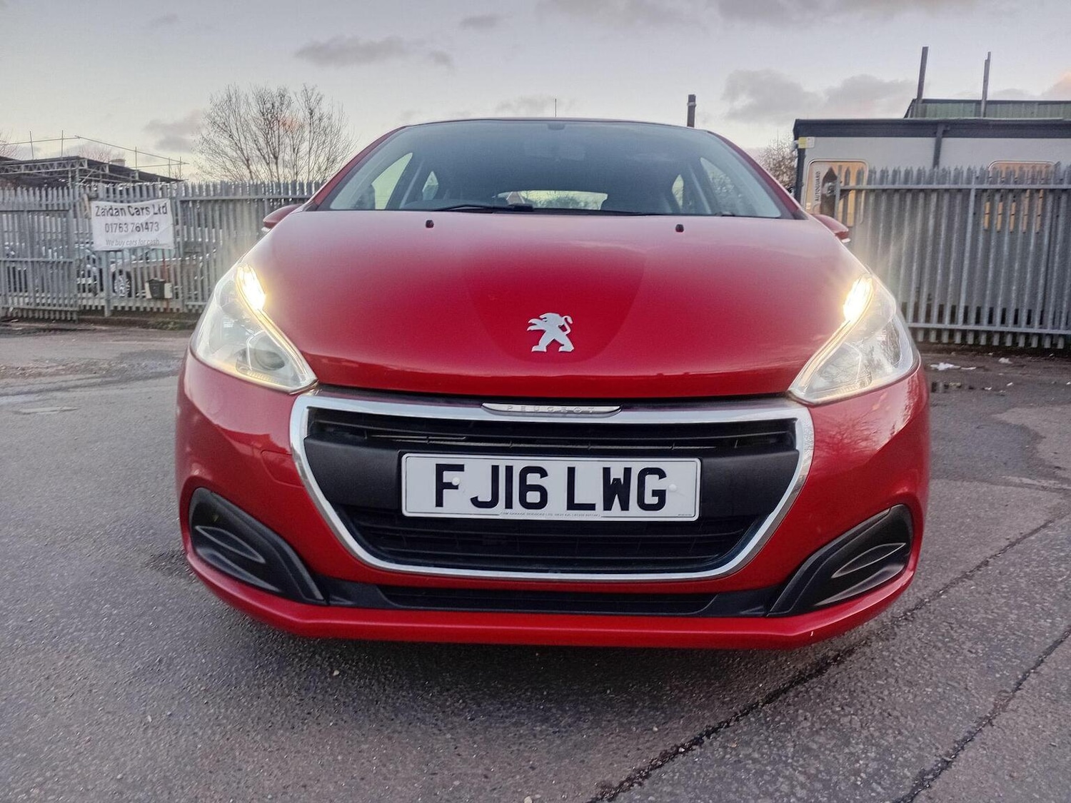 Used Peugeot 208 2017 for sale - 77173069: Photo 6