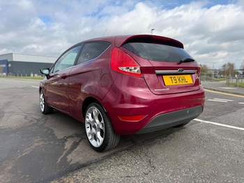 Used Ford Fiesta 2010 for sale - 79293240: Photo