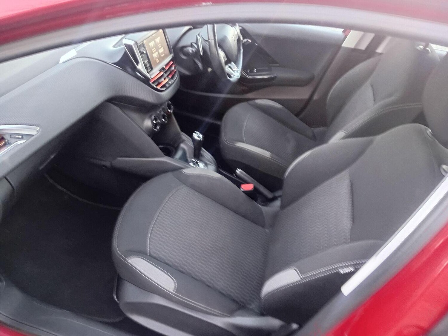 Used Peugeot 208 2017 for sale - 77709030: Photo 26